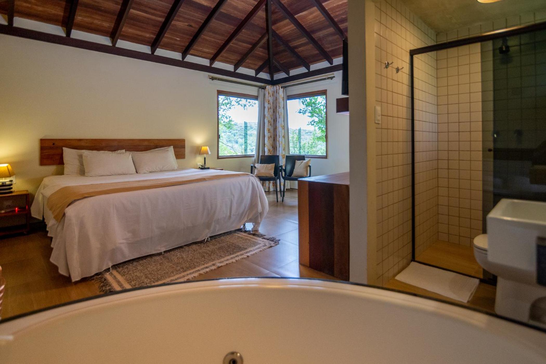 King Suite with Spa Bath photo 1