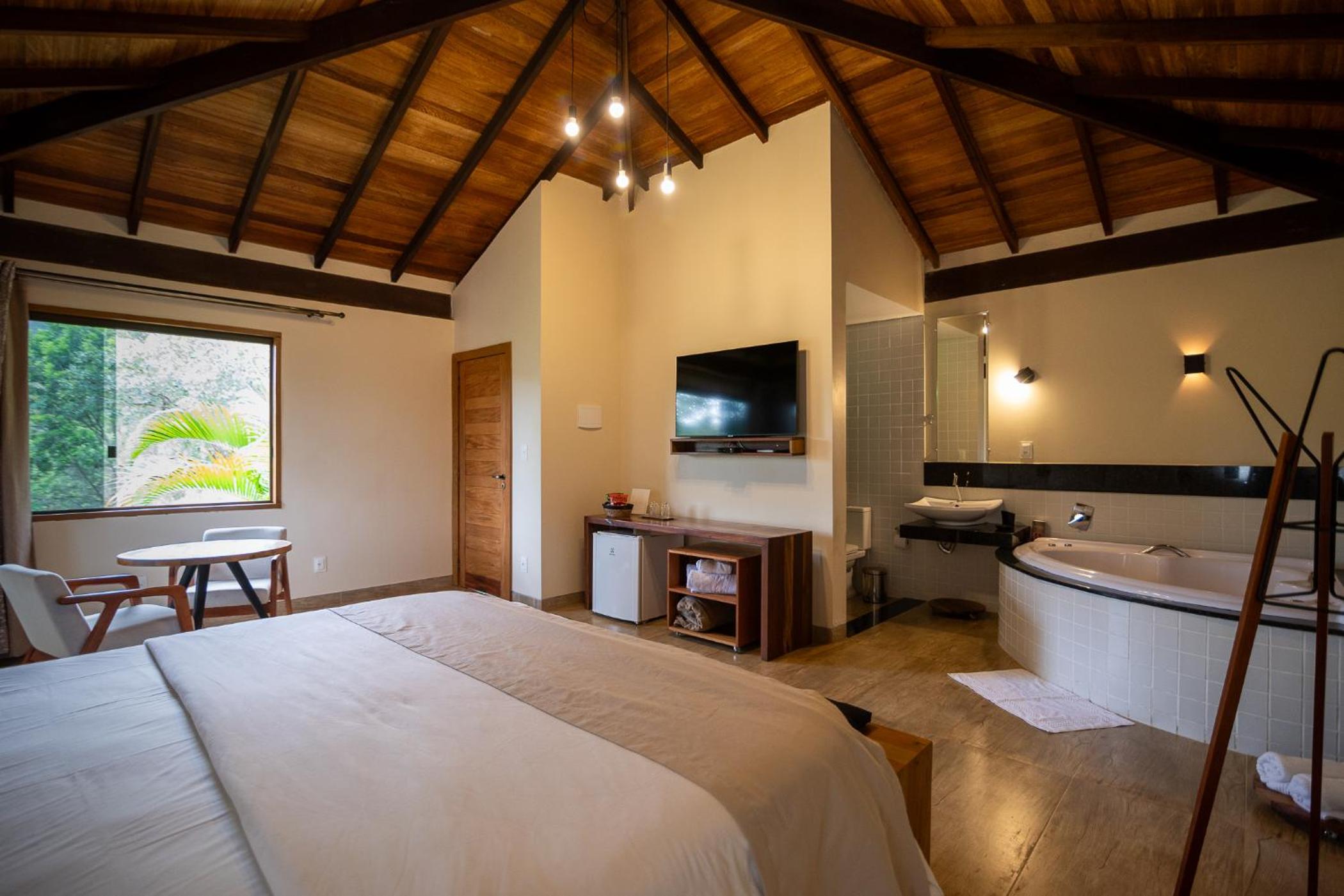 King Suite with Spa Bath photo 2