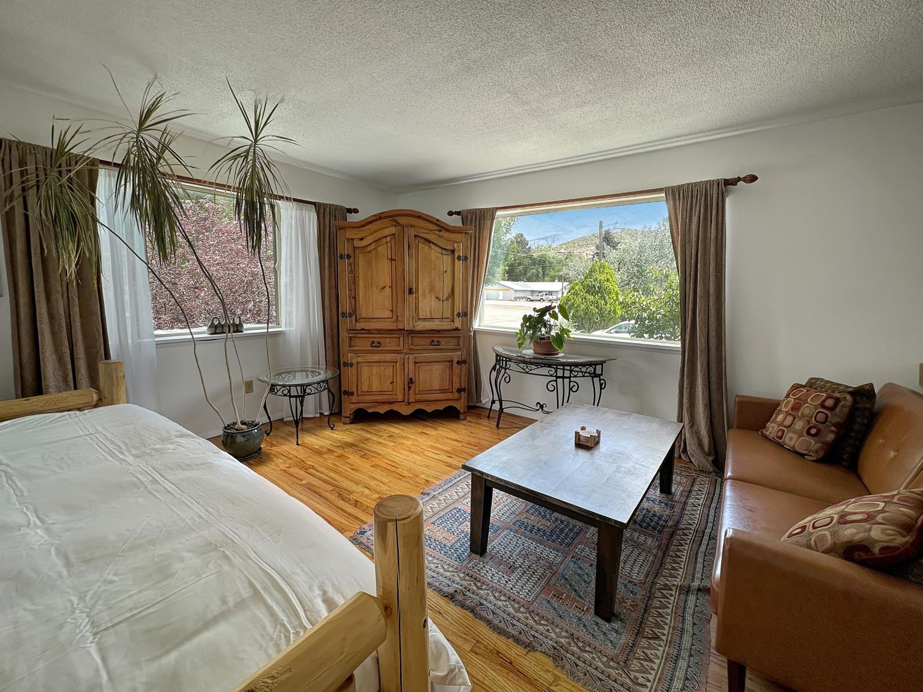 Two-Bedroom Apartment with Garden View