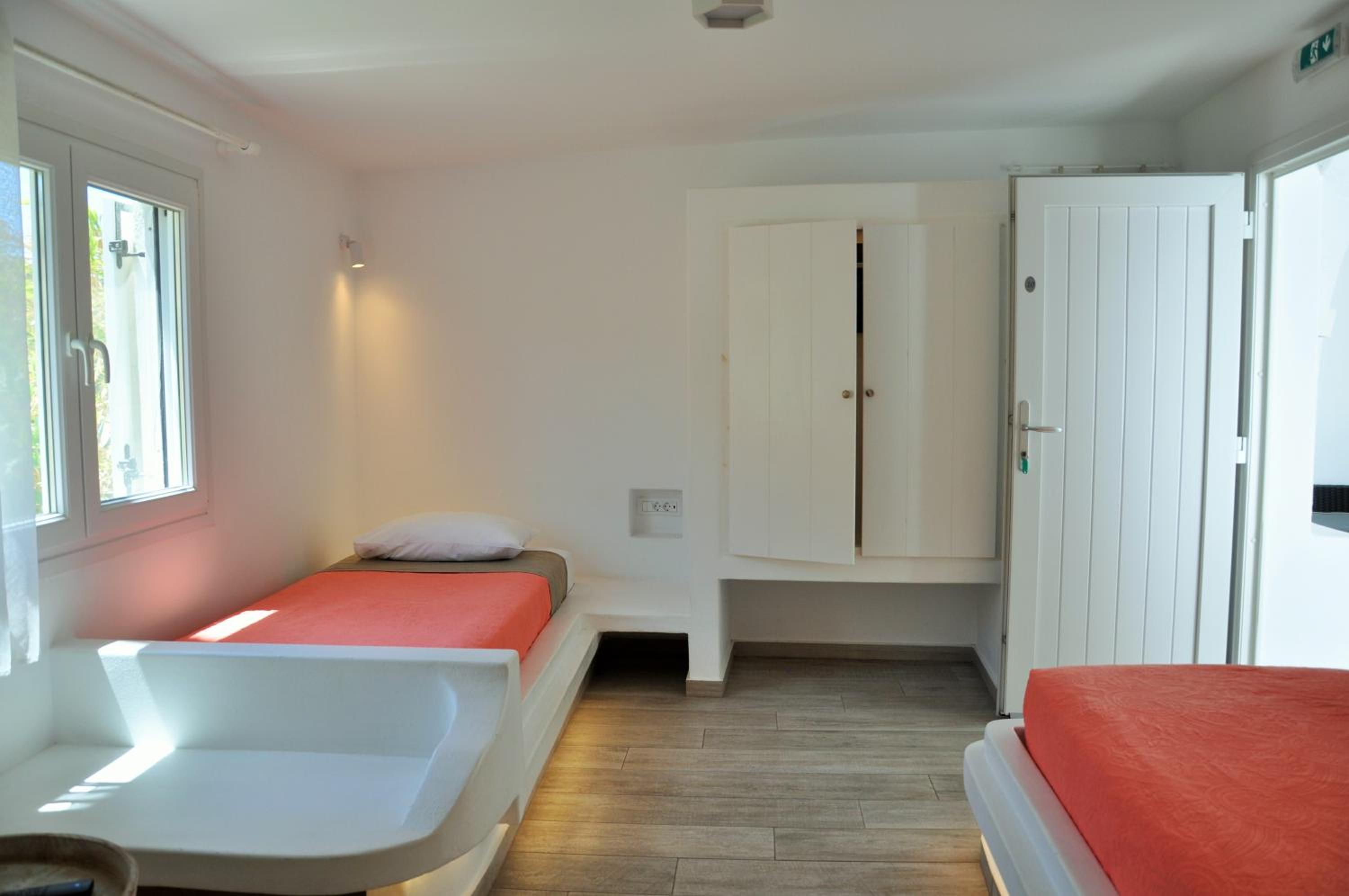 Deluxe Twin Room photo 1