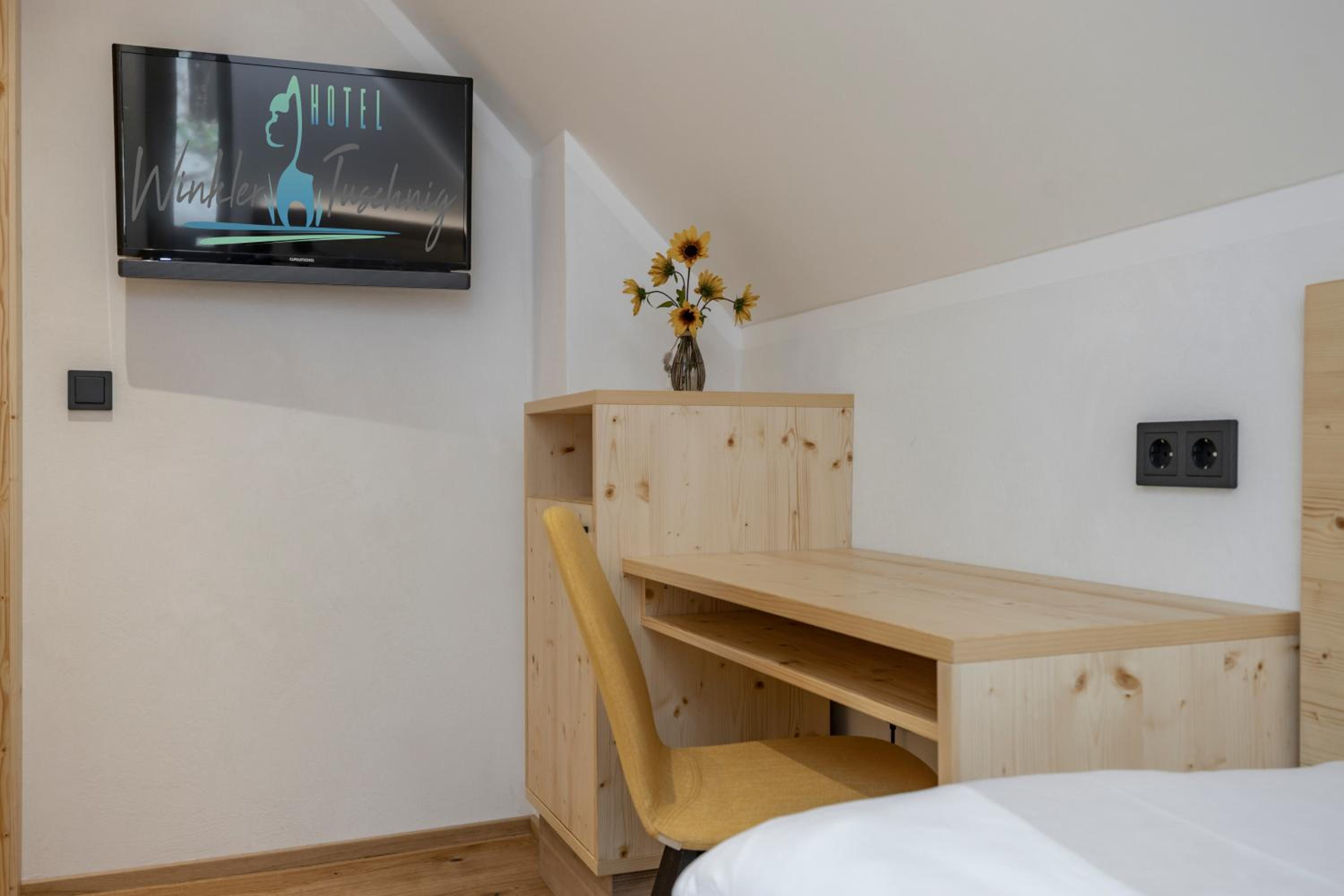Single Room photo 2