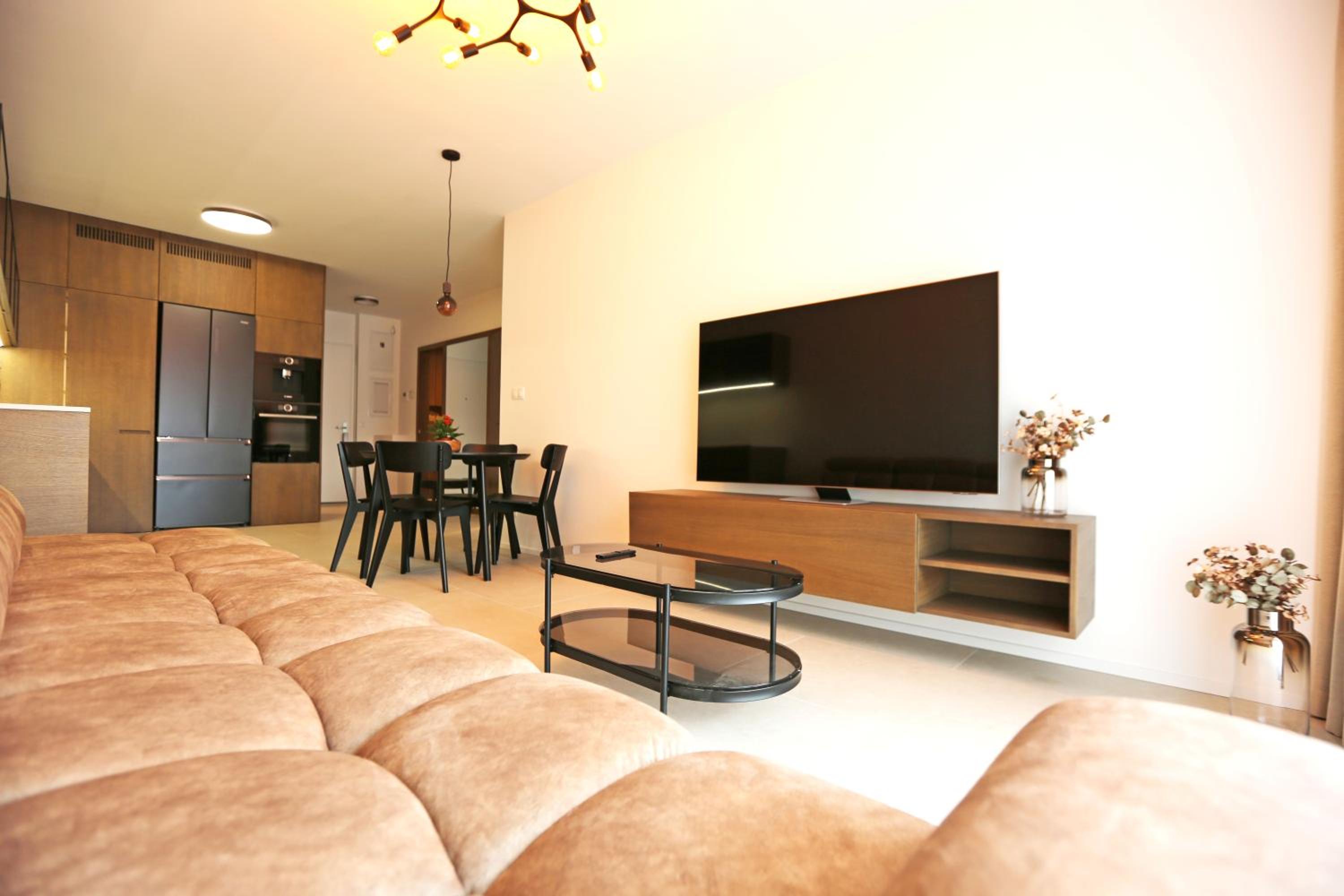 Deluxe Apartment with Balcony