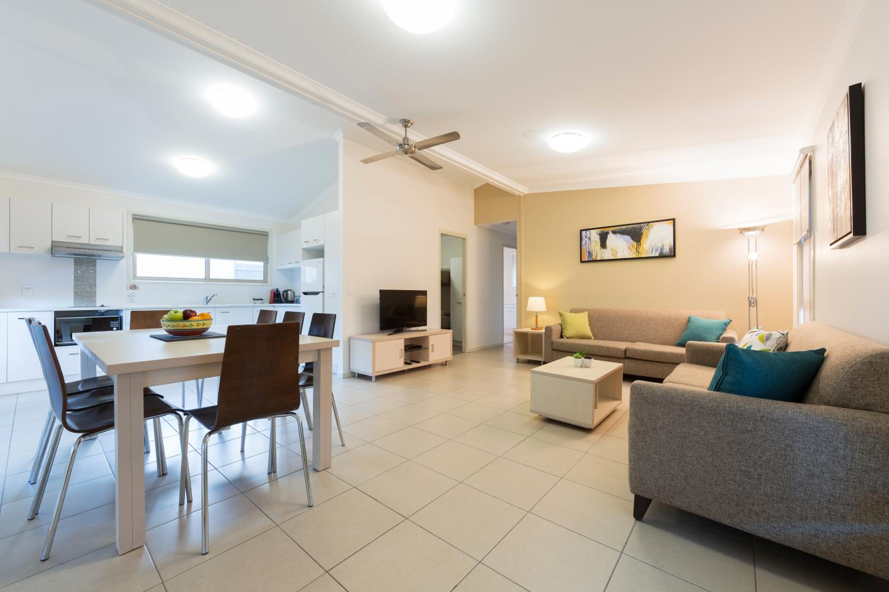 Three-Bedroom Villa photo 1