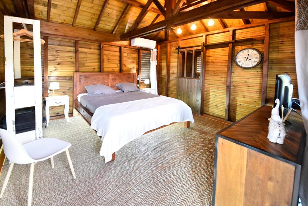 One-Bedroom House photo 1