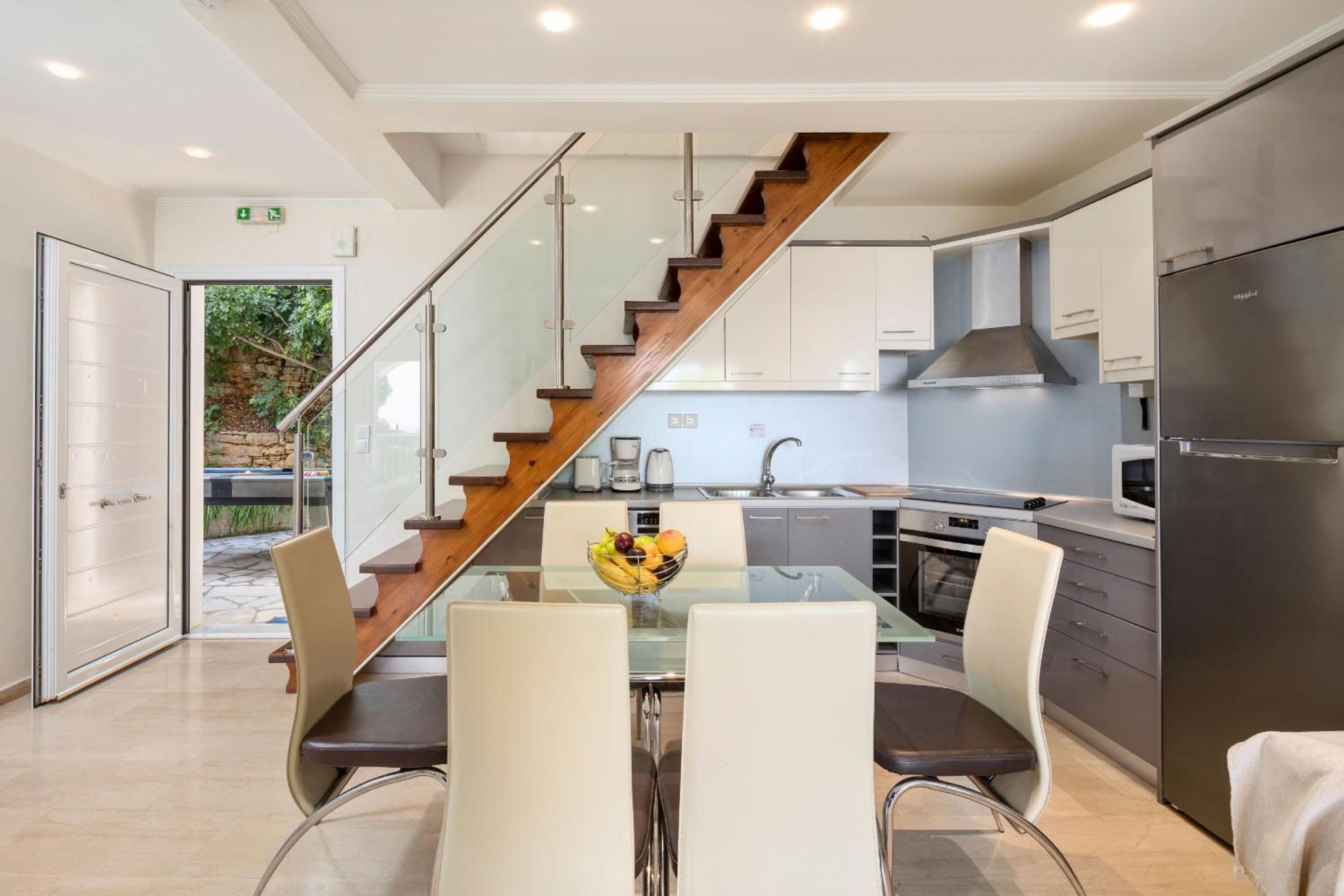 Three-Bedroom Villa photo 2