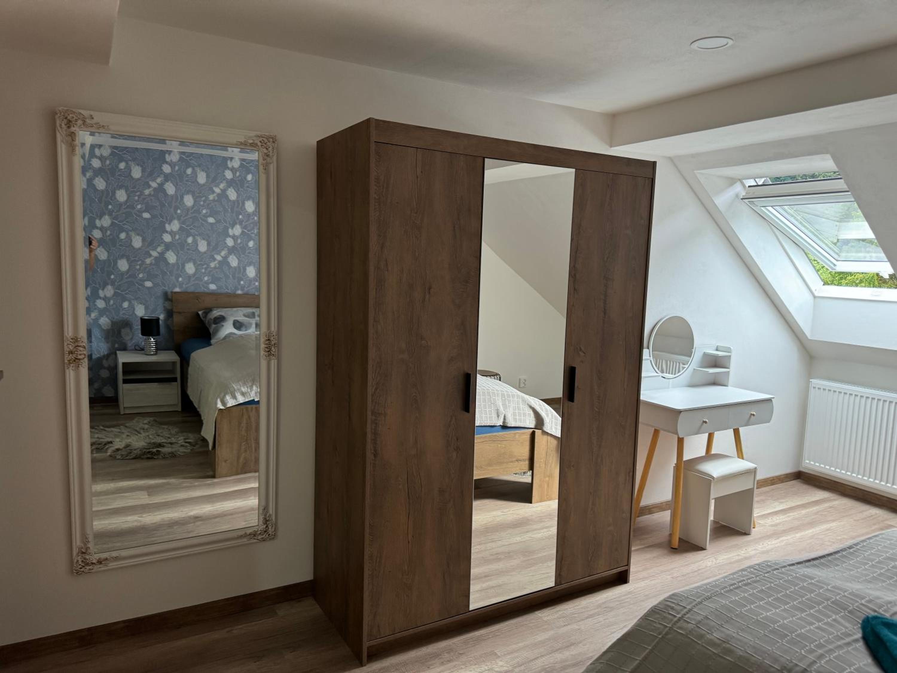 Apartment with Terrace - Photo 19