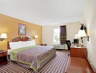 King Room - Disability Access - Non-Smoking