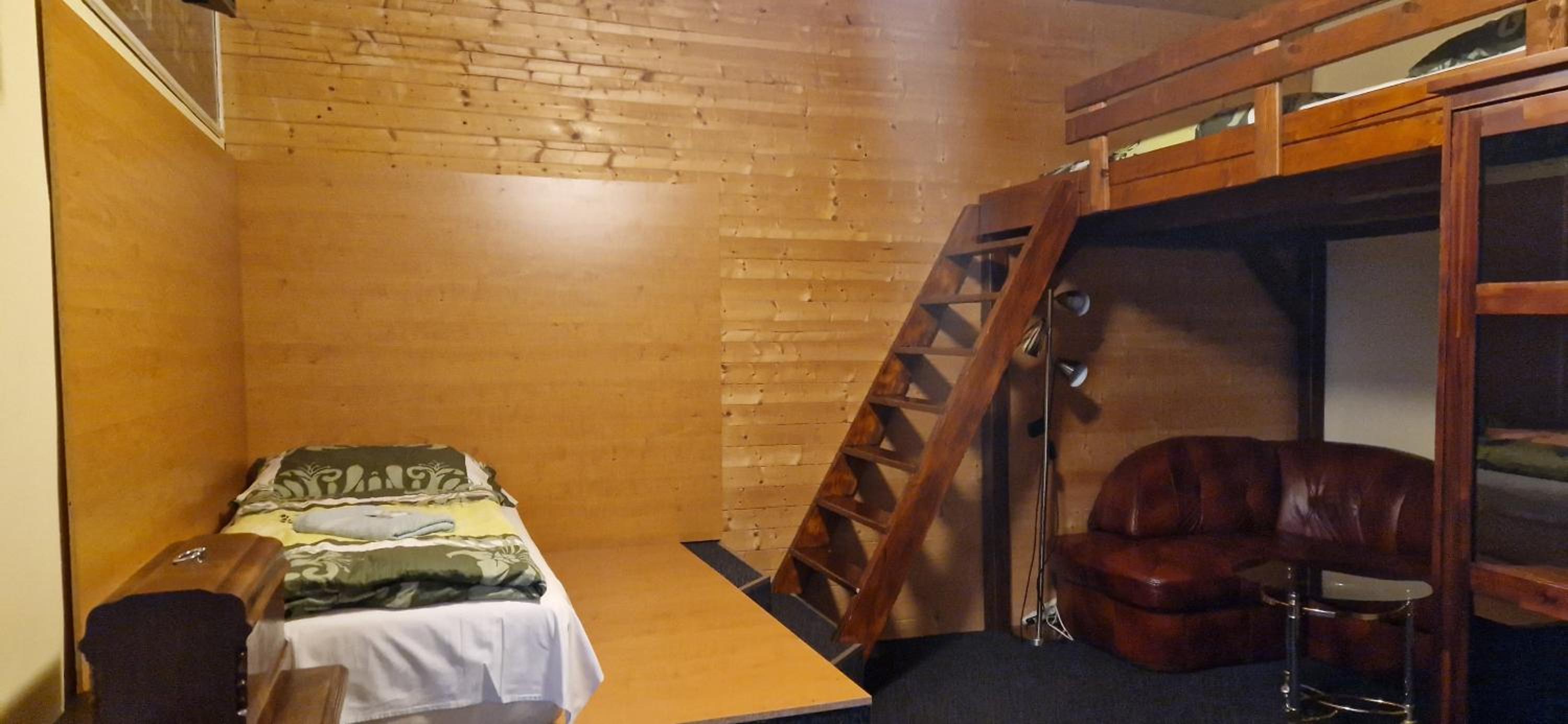 Premium Quadruple Room - Photo 3