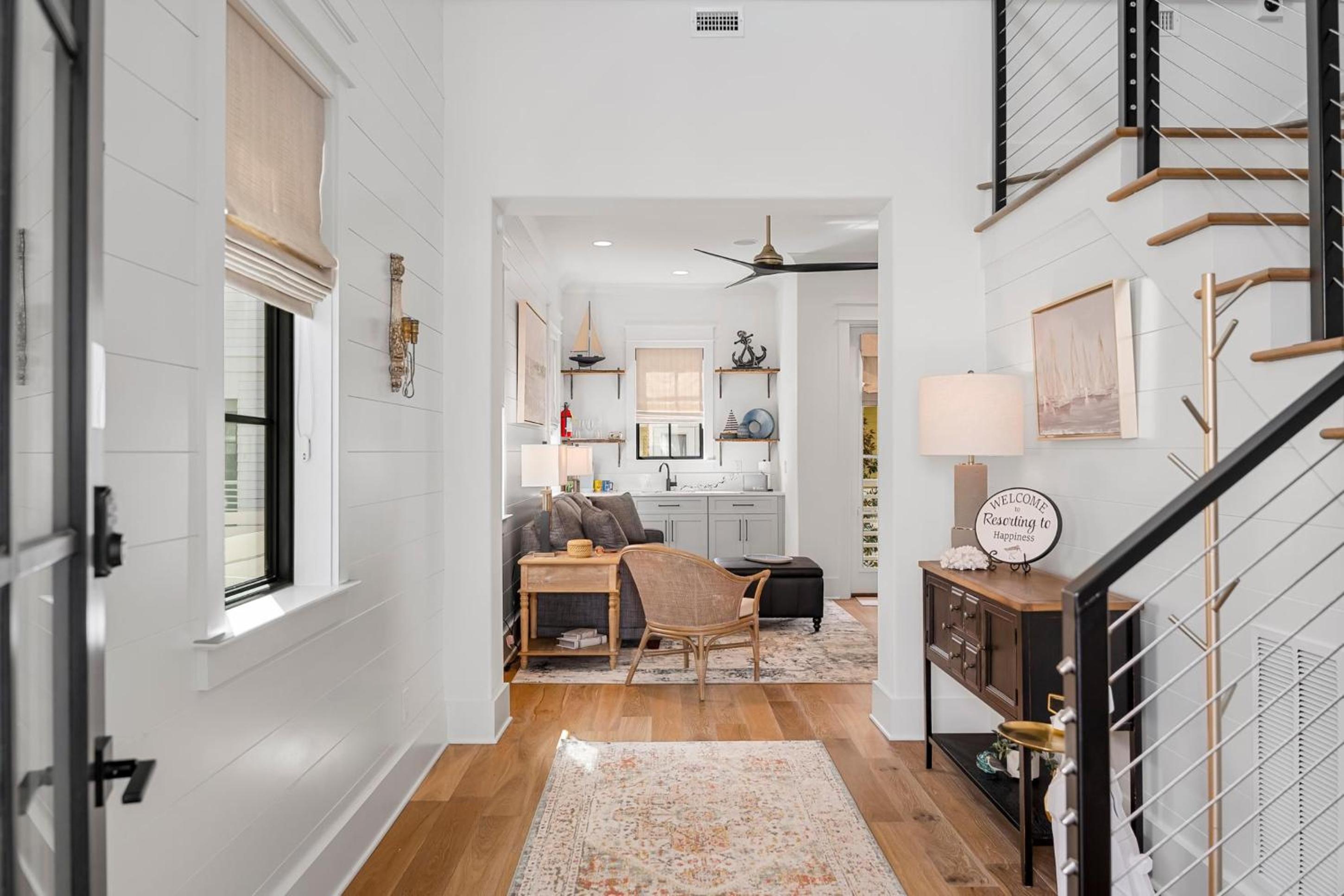 Five-Bedroom House photo 1