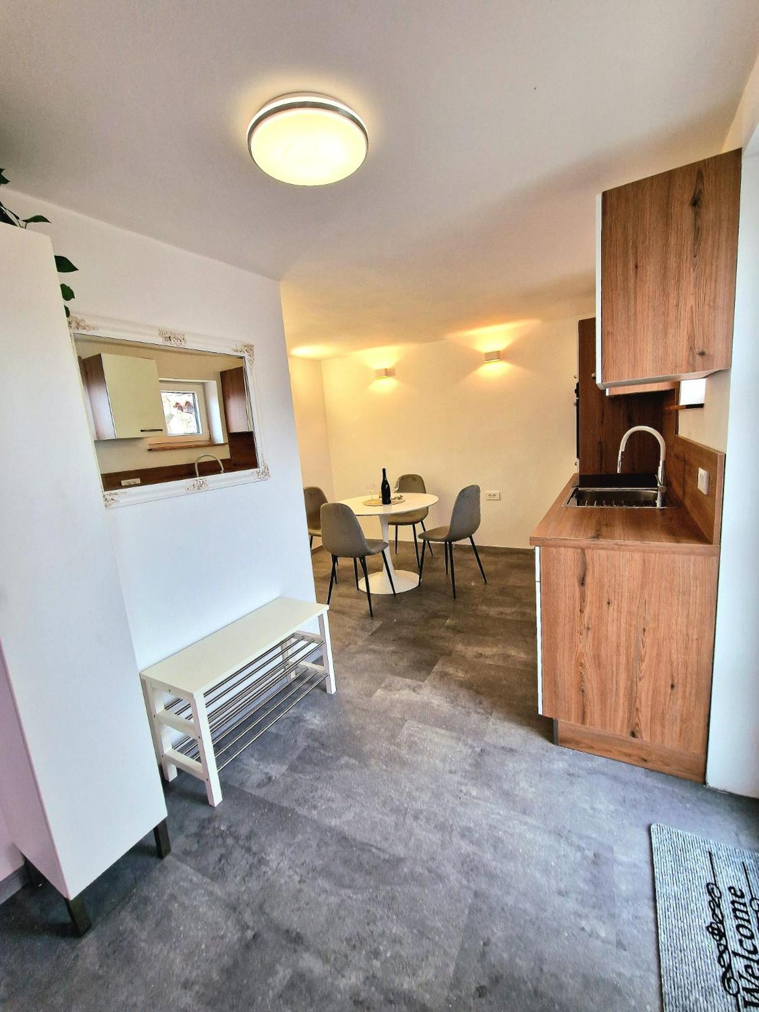 Apartment photo 3