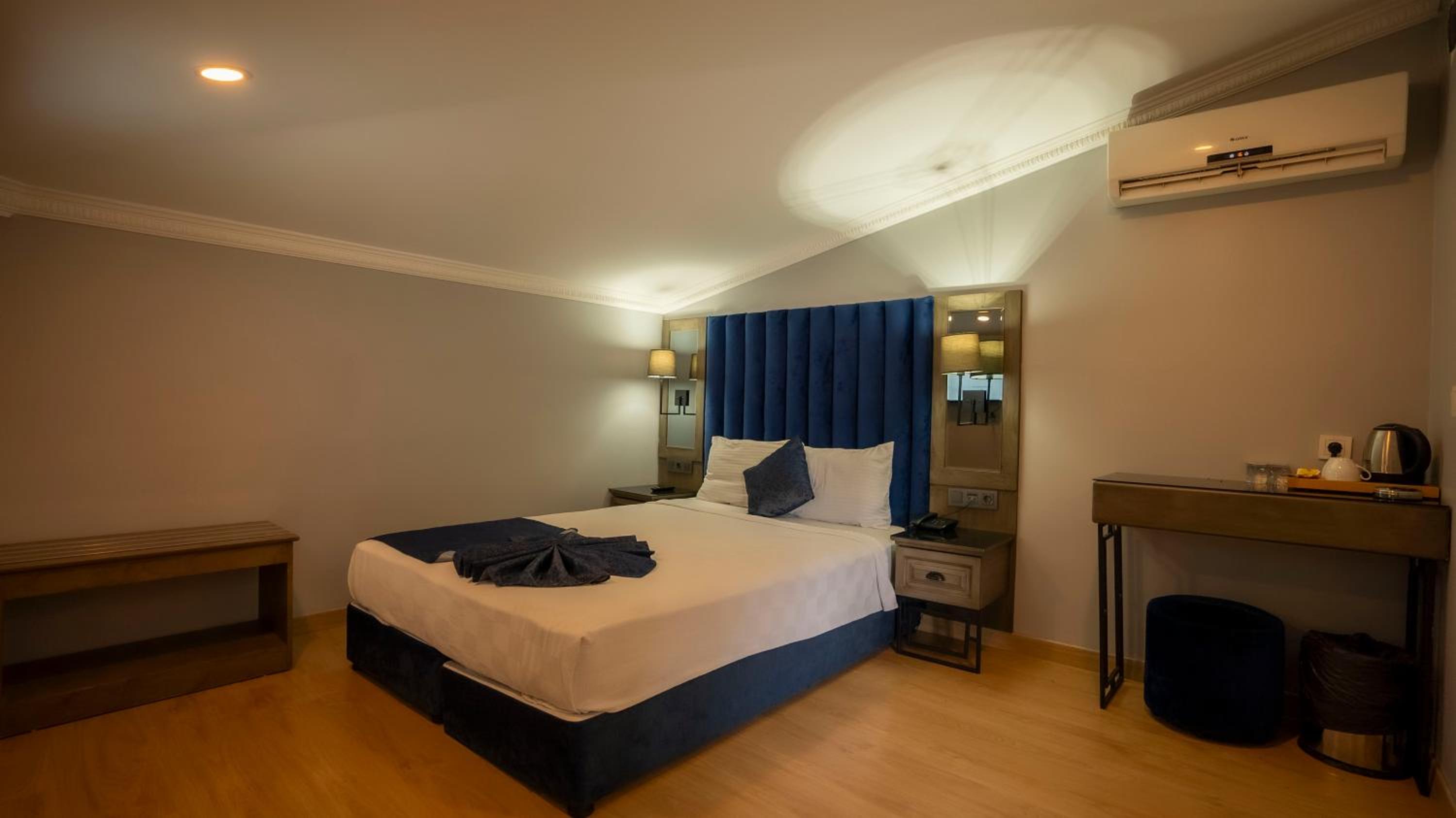 Double Room with Balcony photo 1
