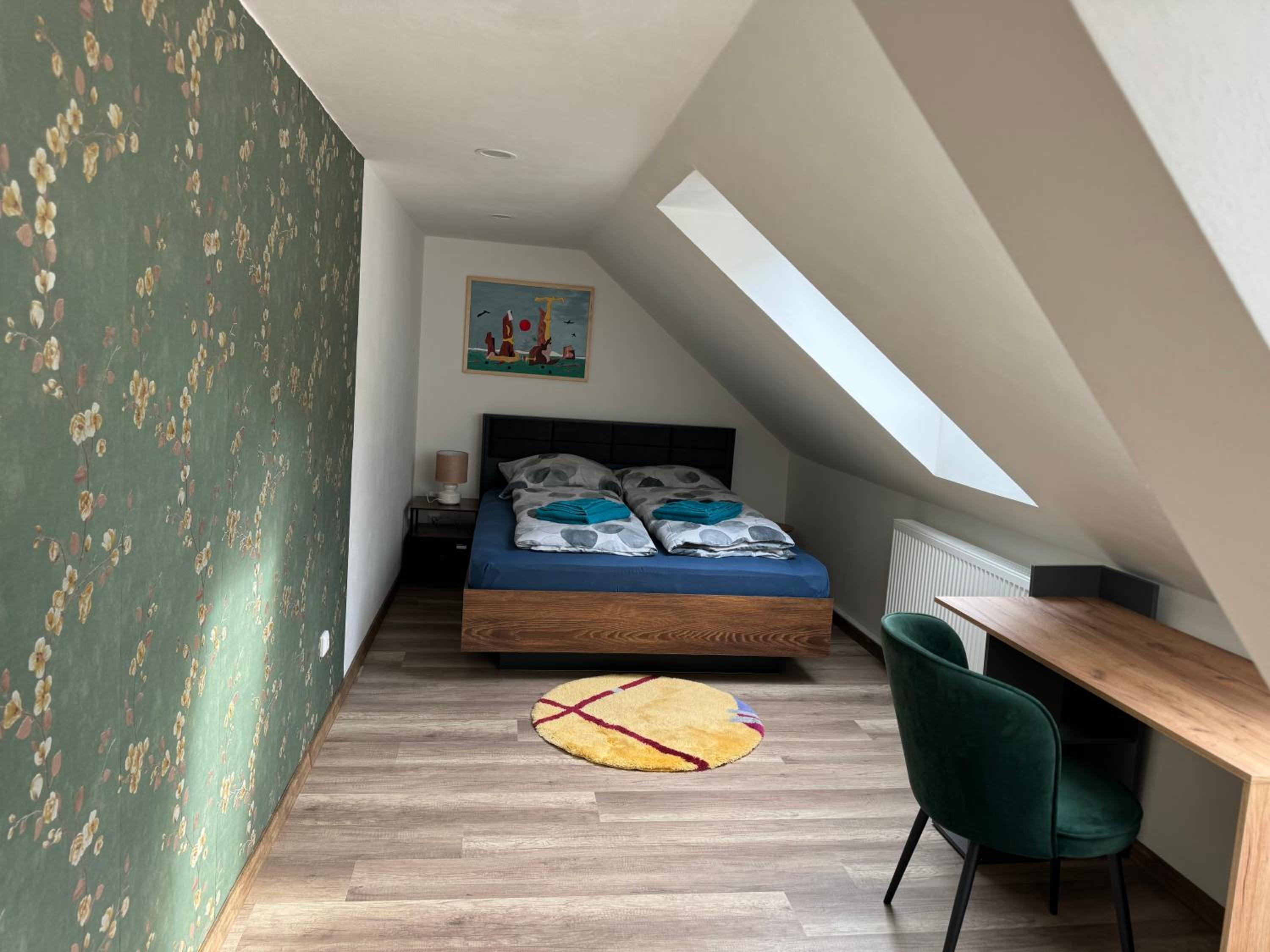 Apartment with Terrace - Photo 12