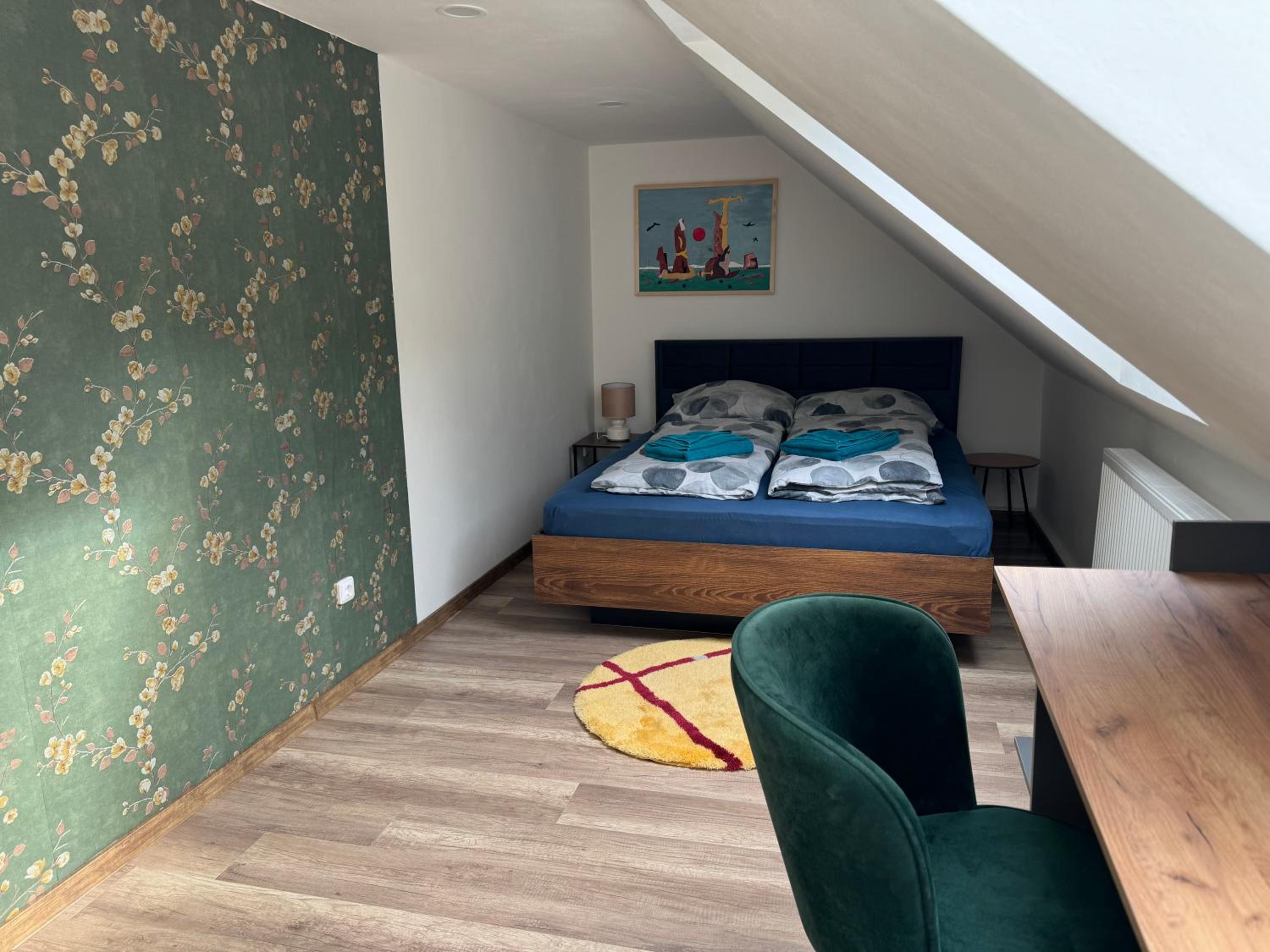 Apartment with Terrace - Photo 11