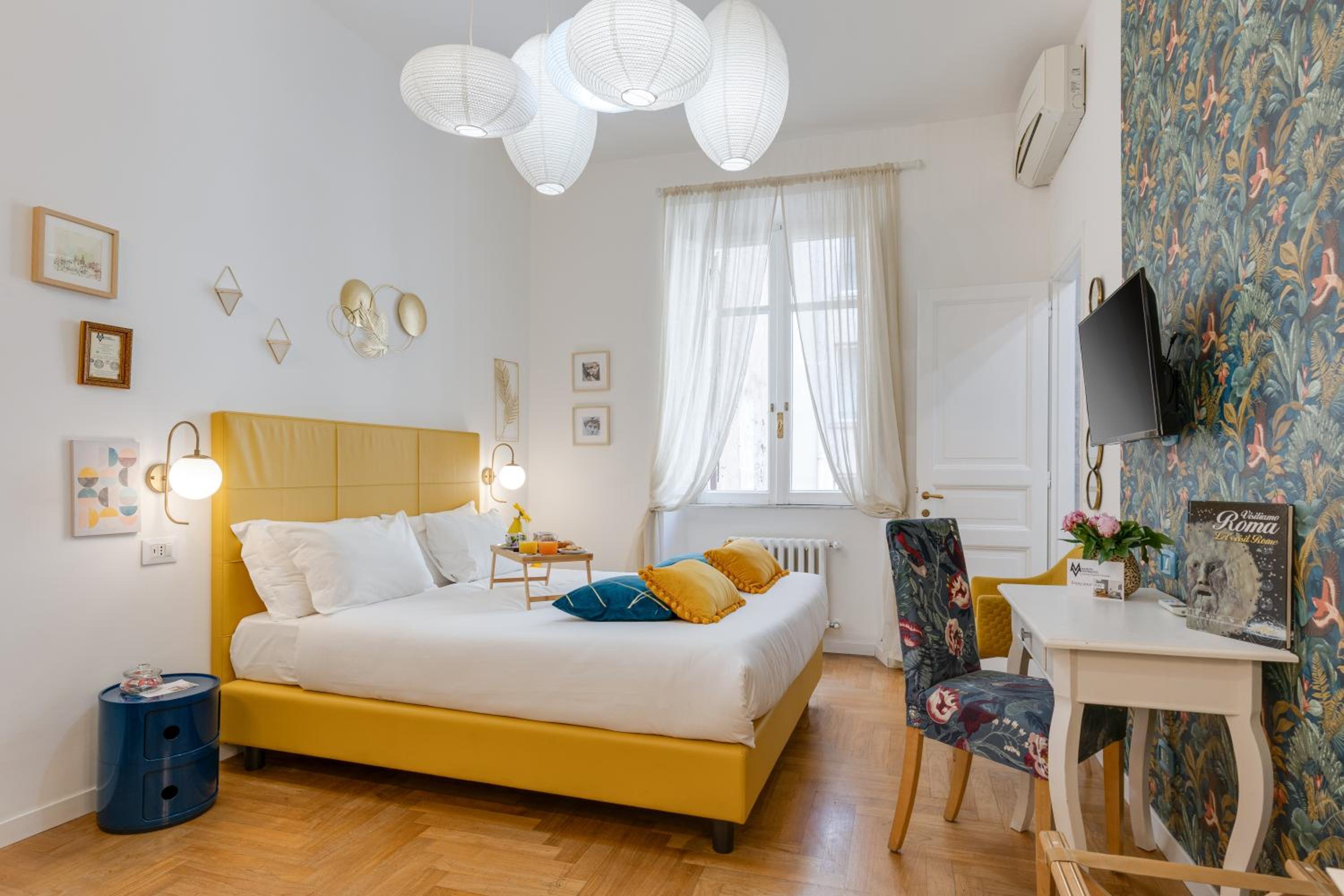 Large Double Room photo 1
