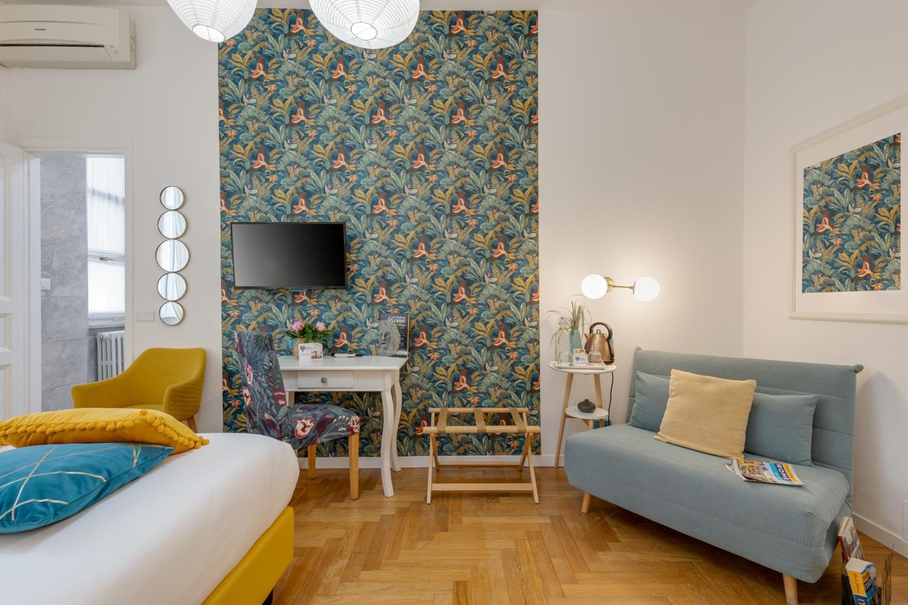 Large Double Room photo 2