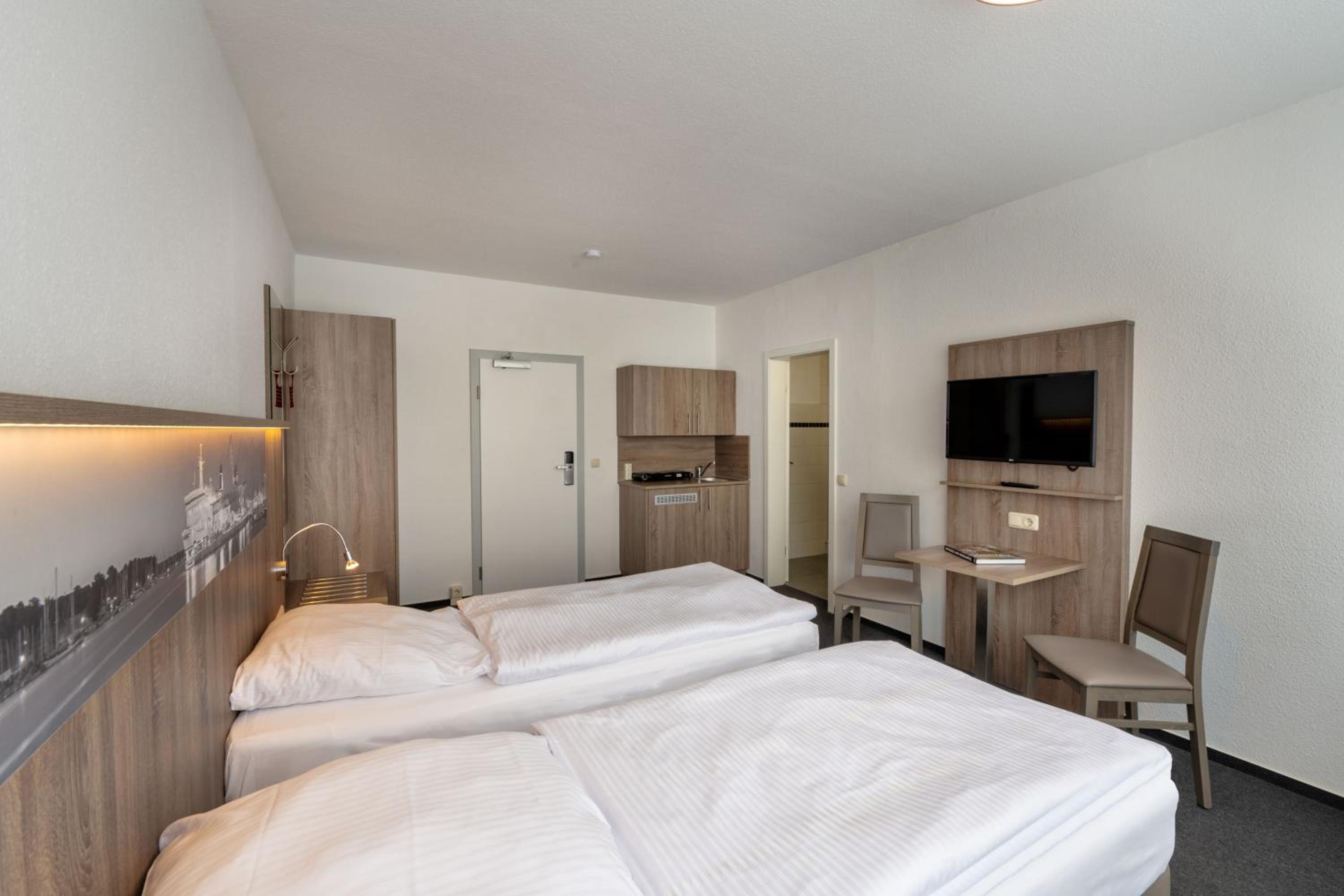Comfort Twin Room - Photo 2