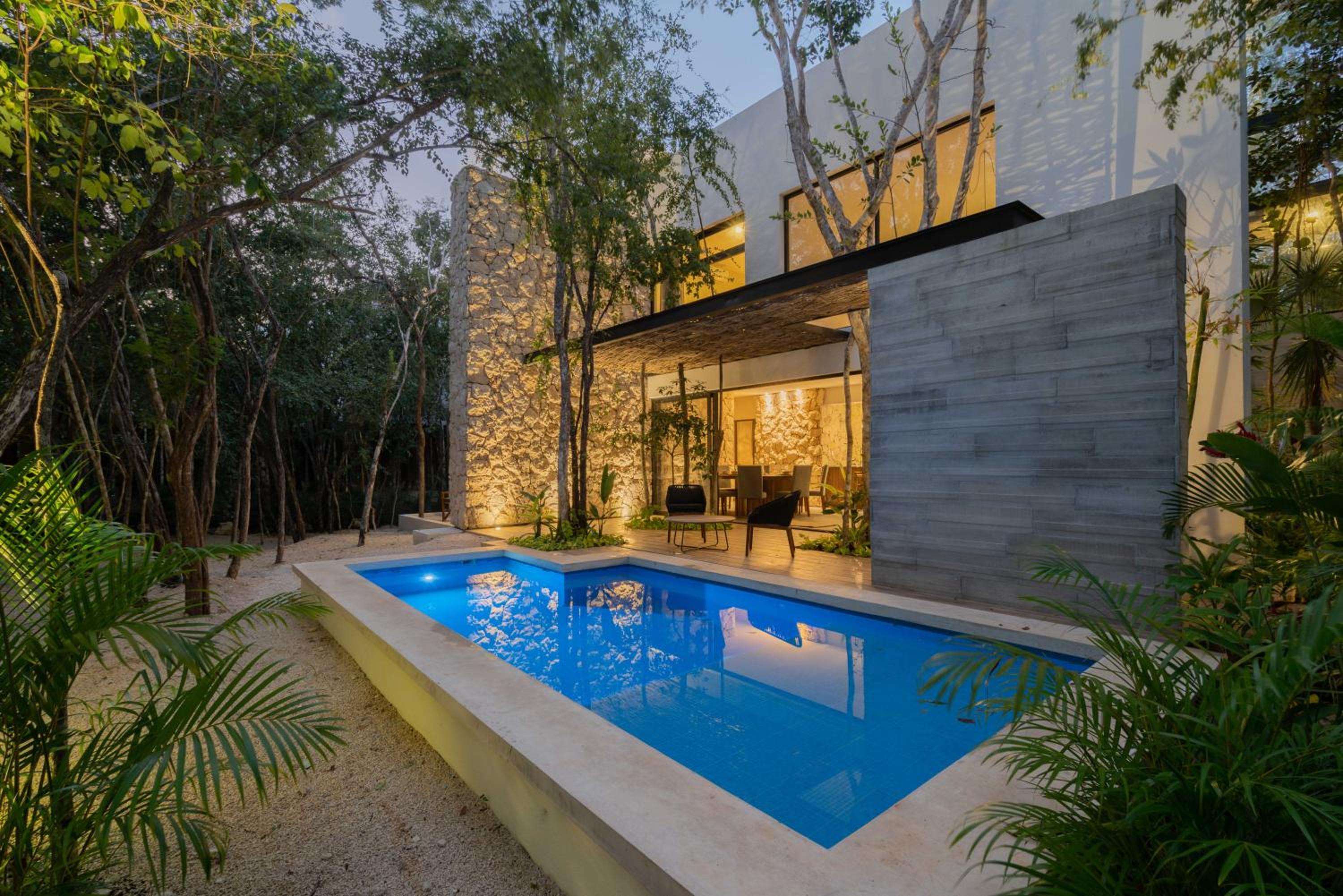 Villa with Private Pool - Photo 13