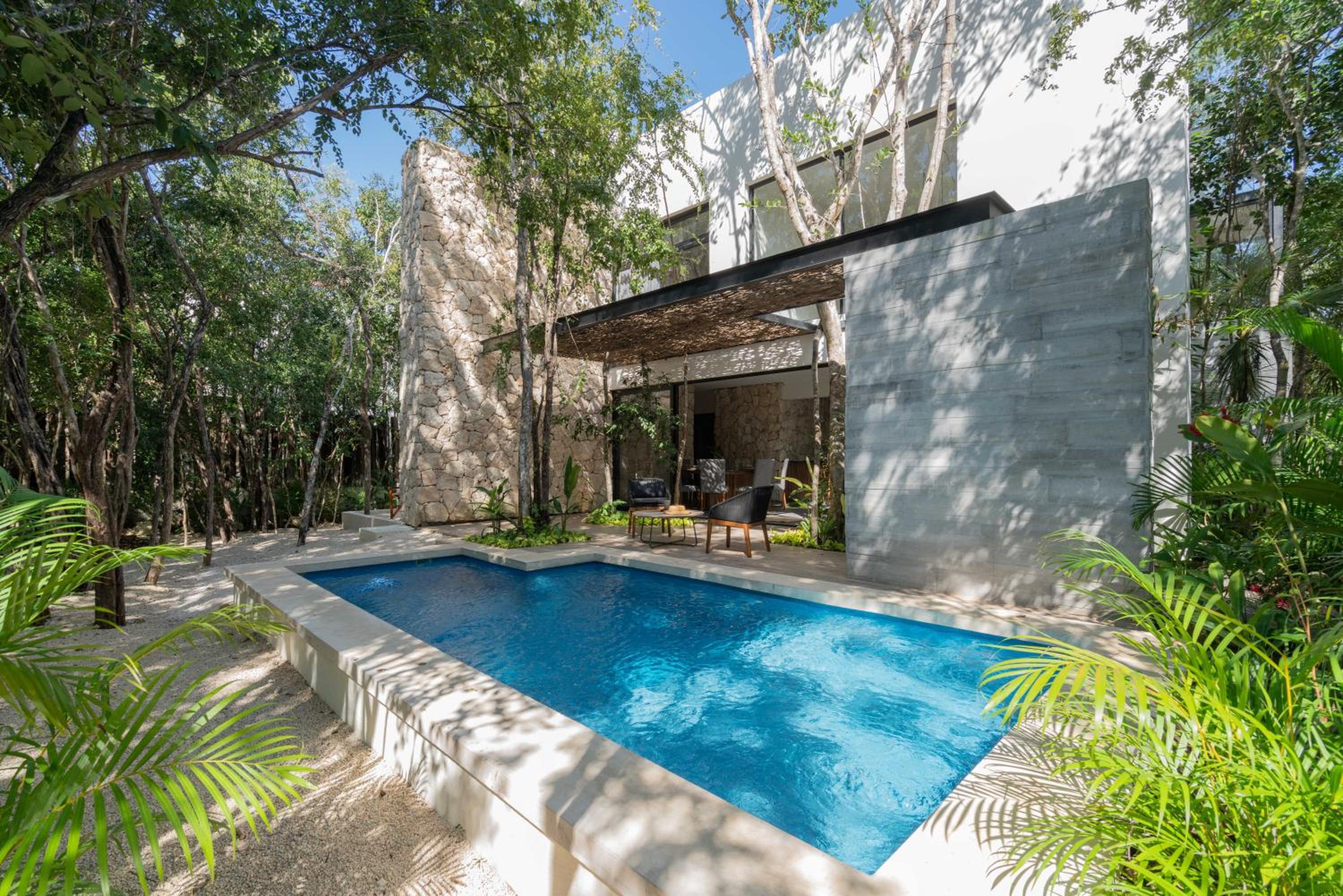 Villa with Private Pool - Photo 11