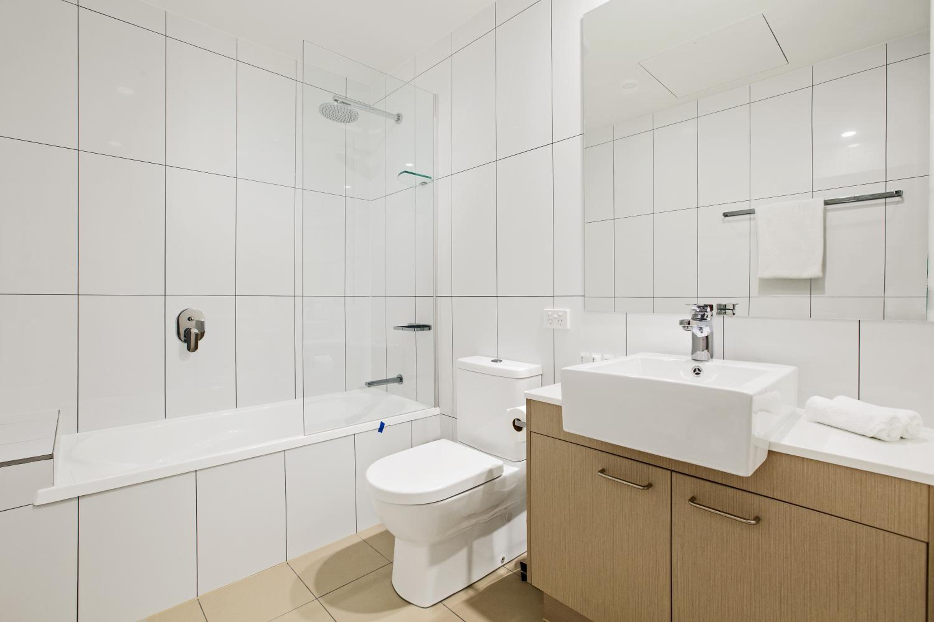 One-Bedroom Apartment thumbnail 5