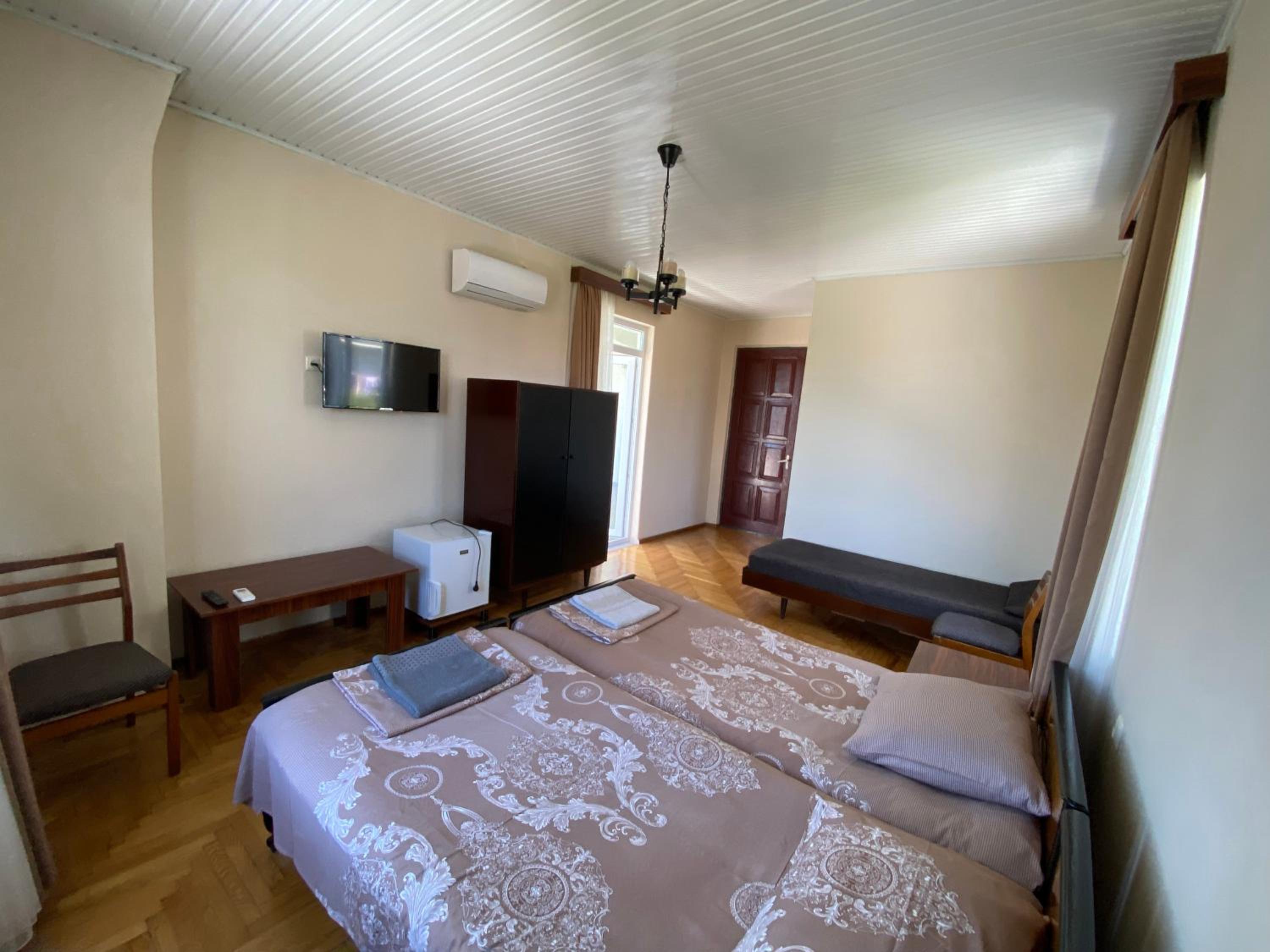 Twin Room with Balcony photo 3