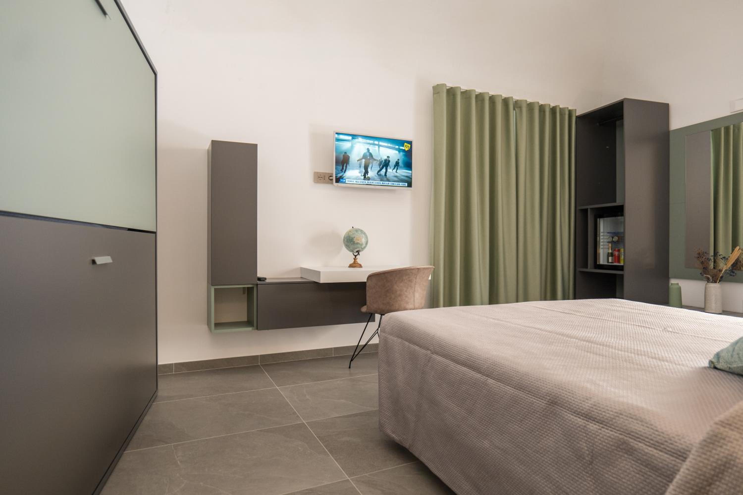 Standard Quadruple Room photo 3