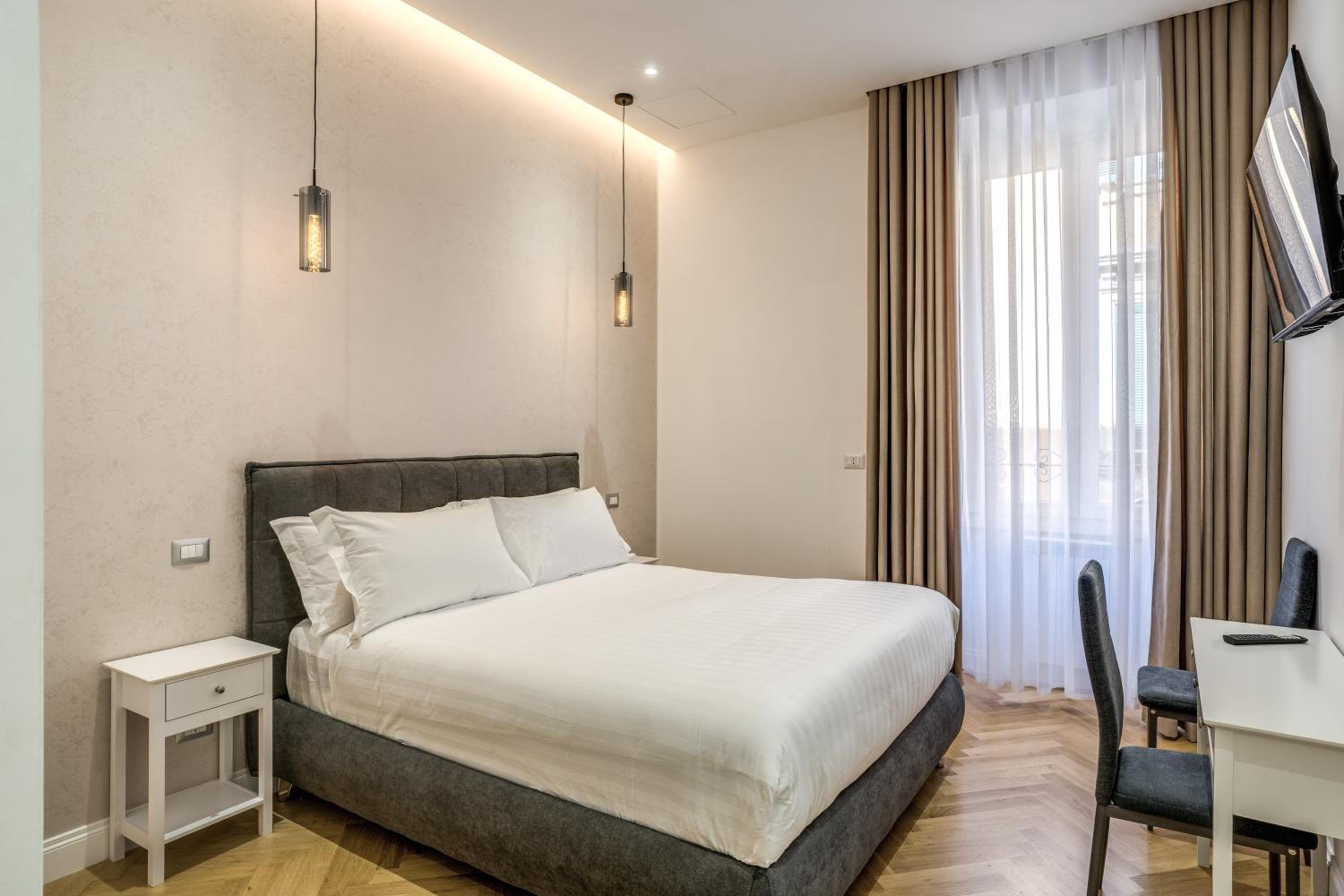 Double Room with Private Bathroom photo 3