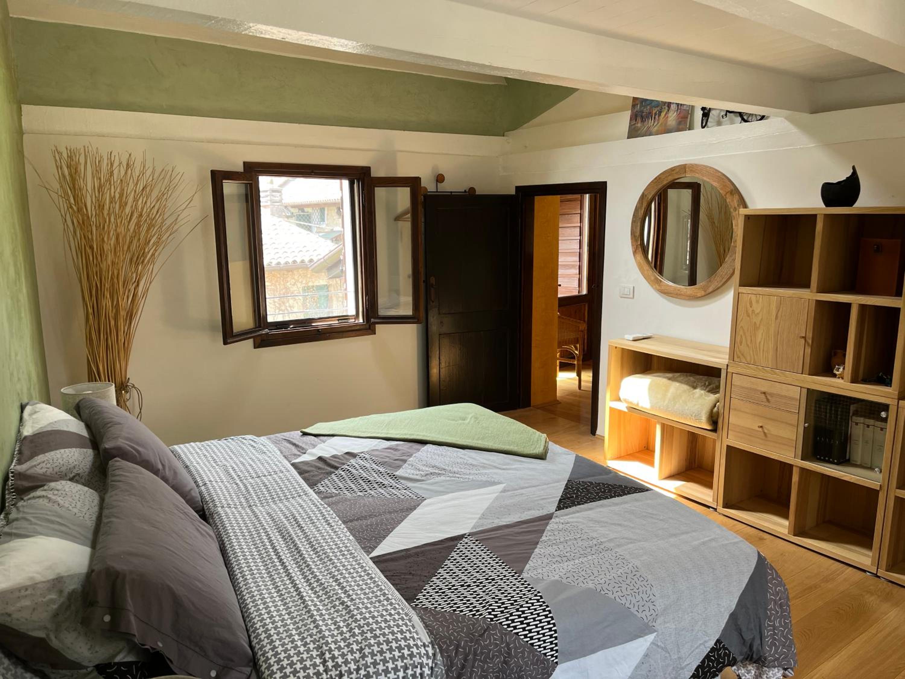Three-Bedroom House photo 1