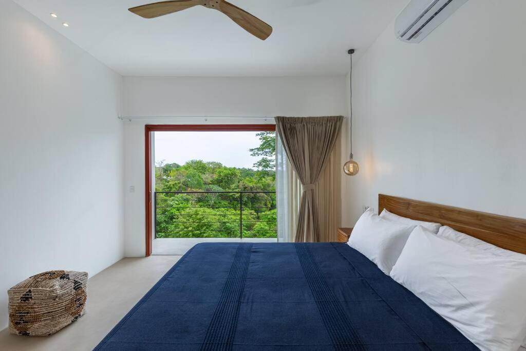 Three-Bedroom Villa photo 1