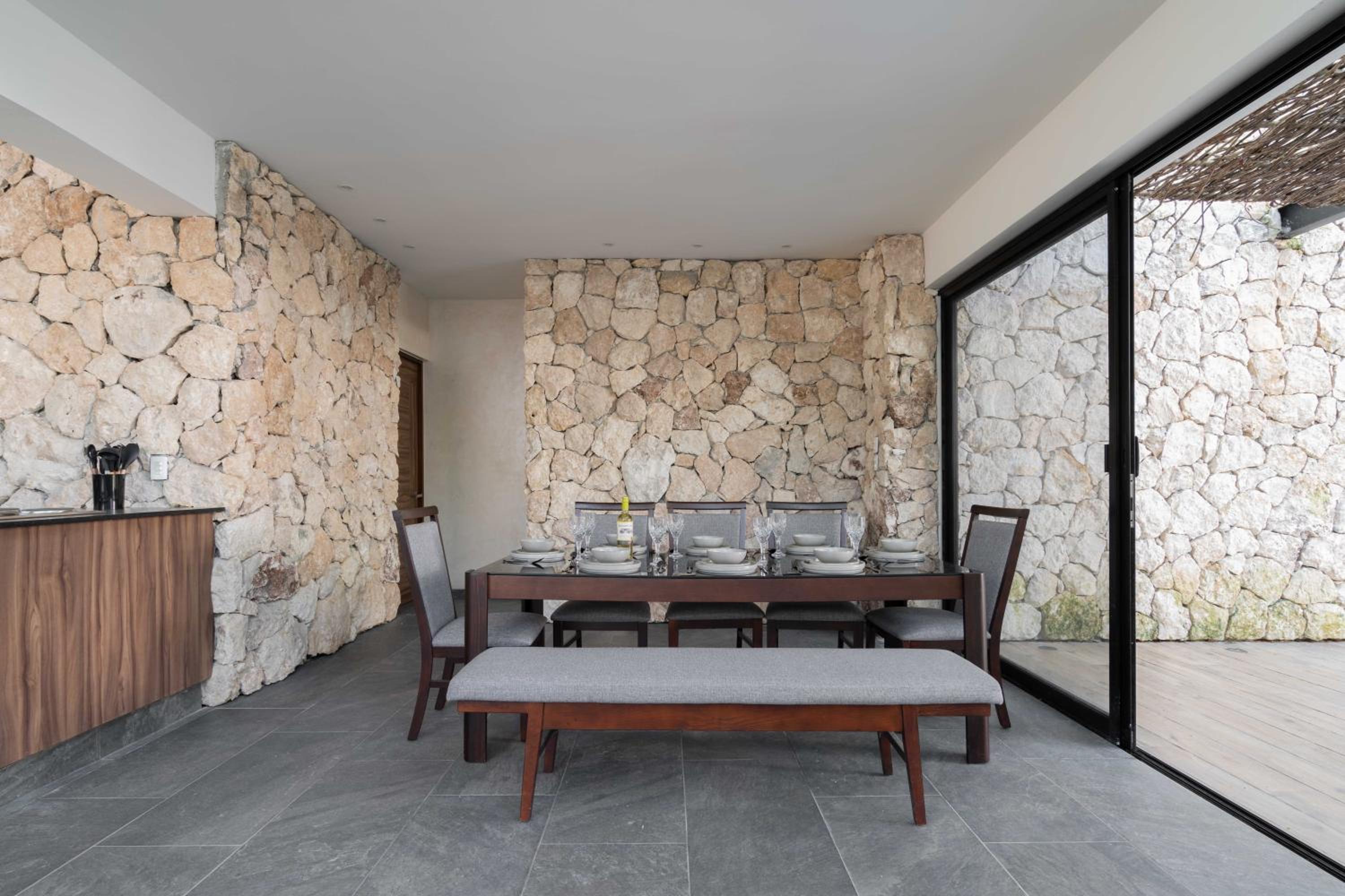 Three-Bedroom Villa - Photo 8