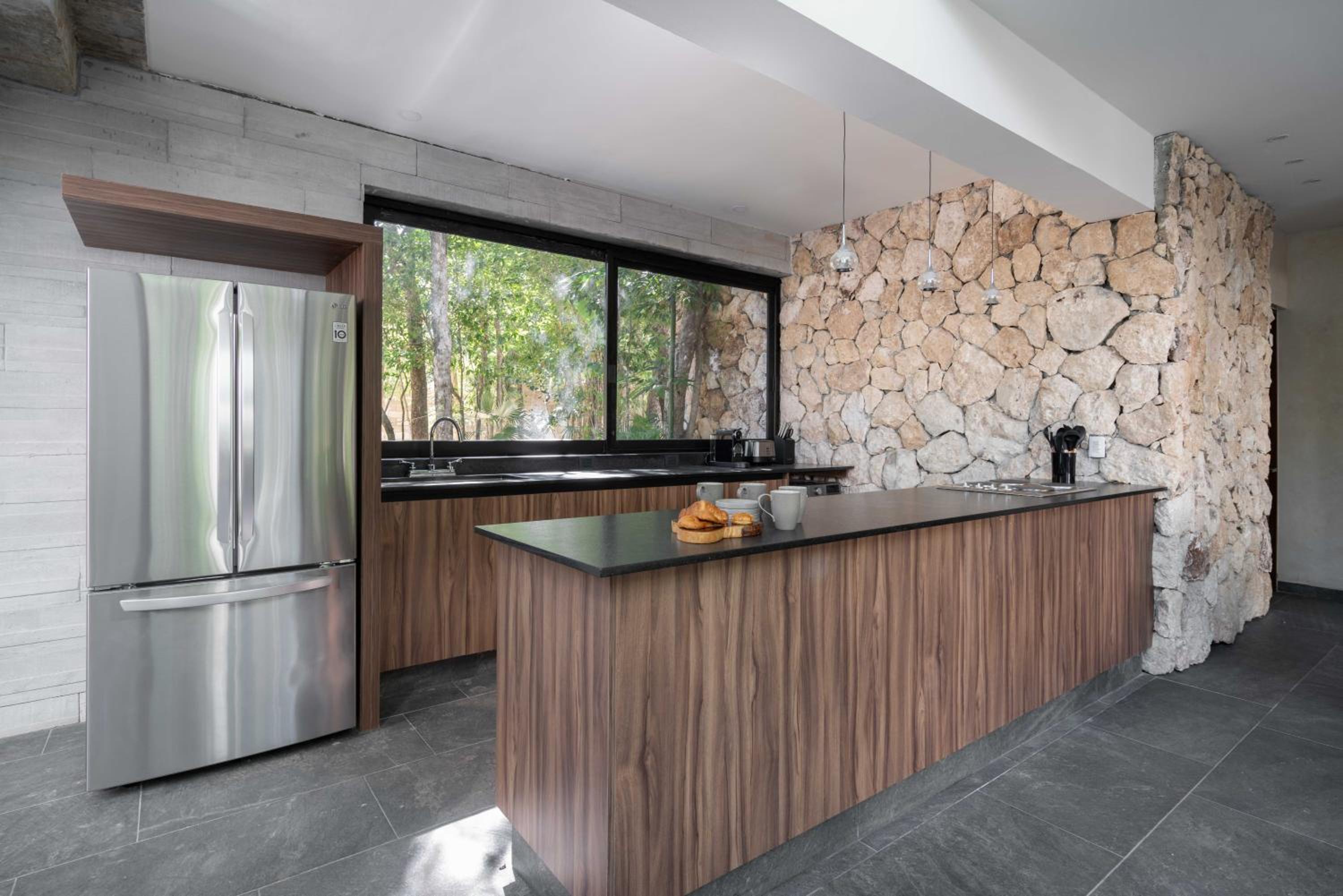 Three-Bedroom Villa - Photo 7