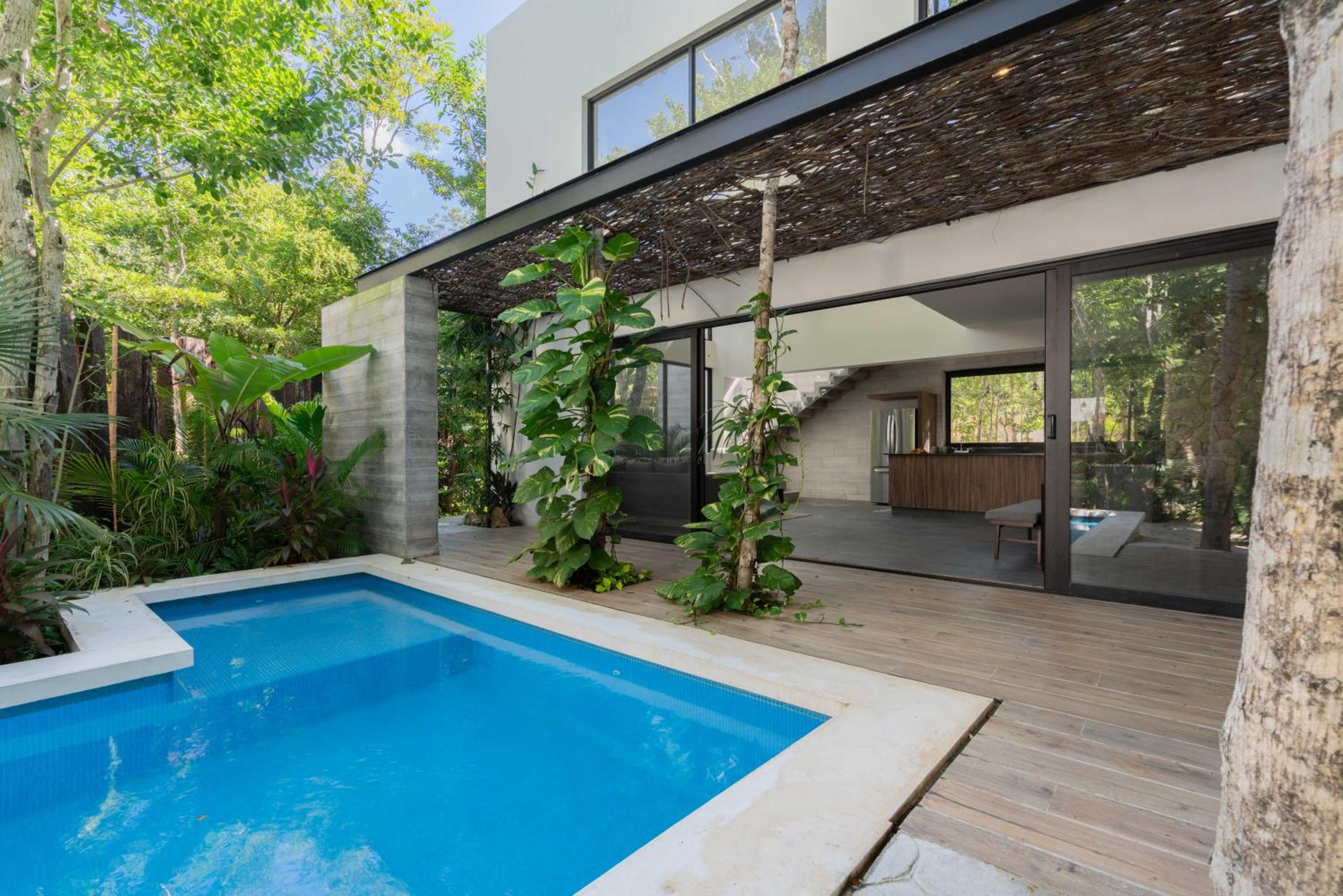 Three-Bedroom Villa - Photo 11