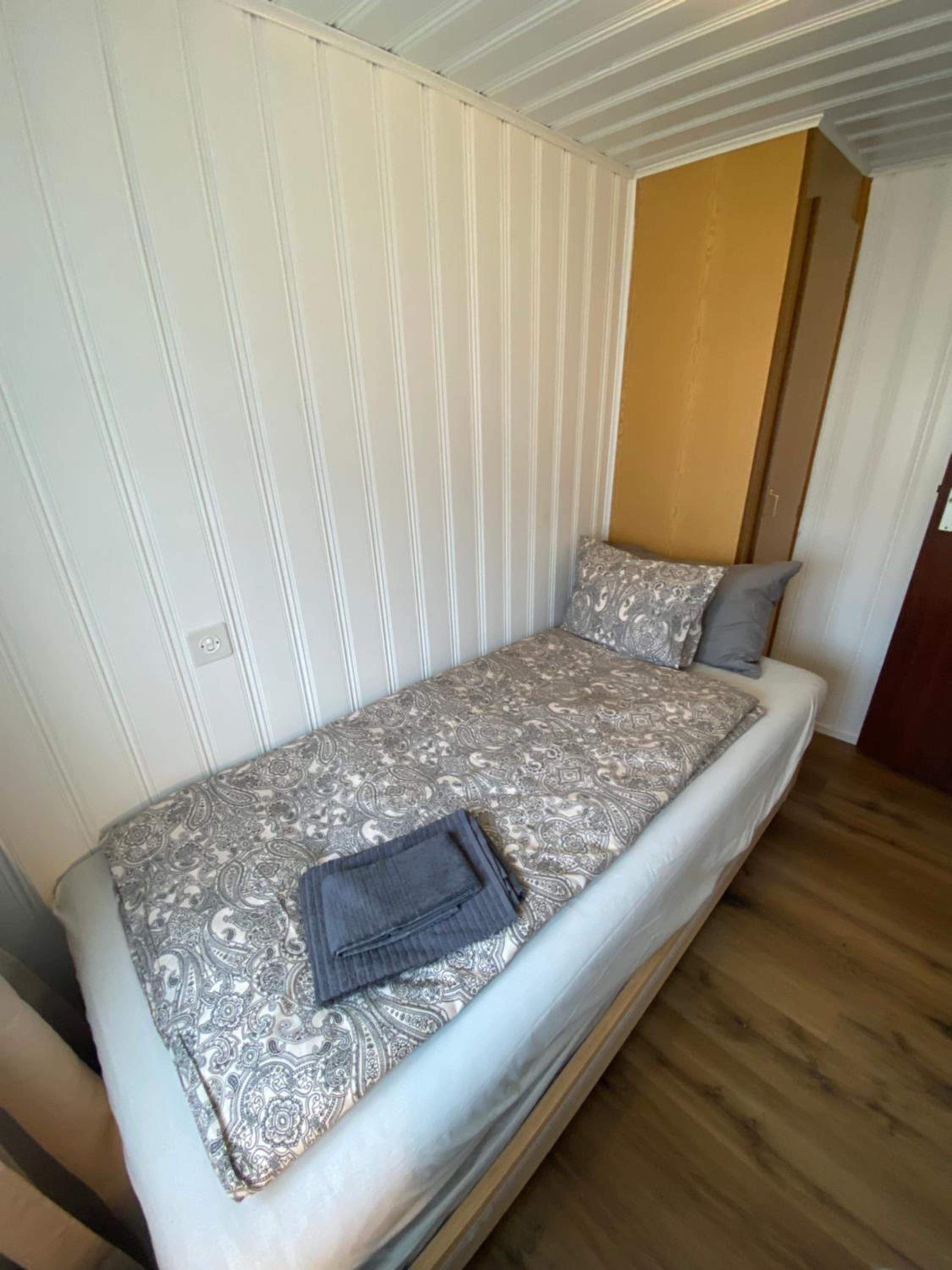 Two-Bedroom House photo 2