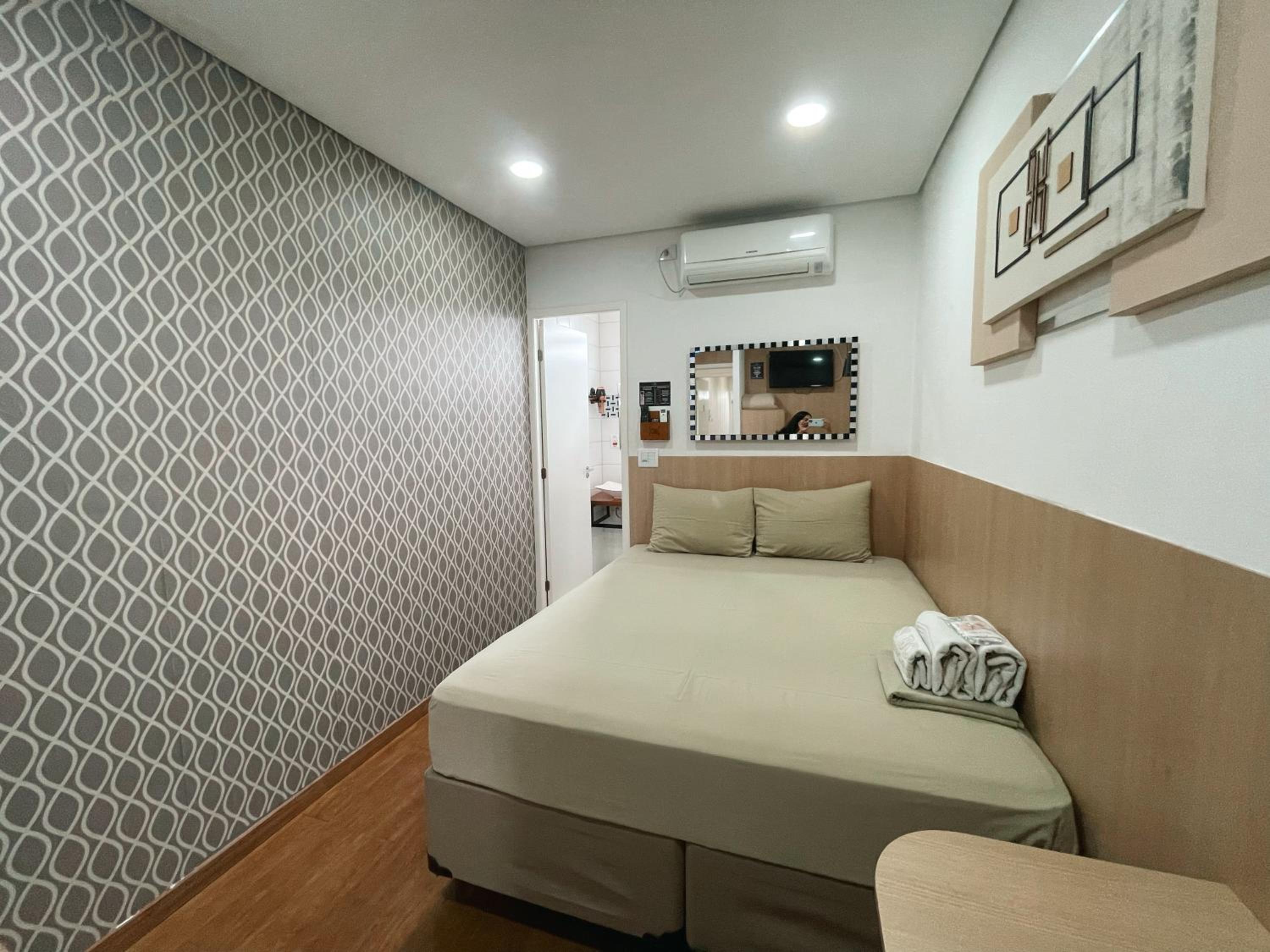 Queen Suite photo 1