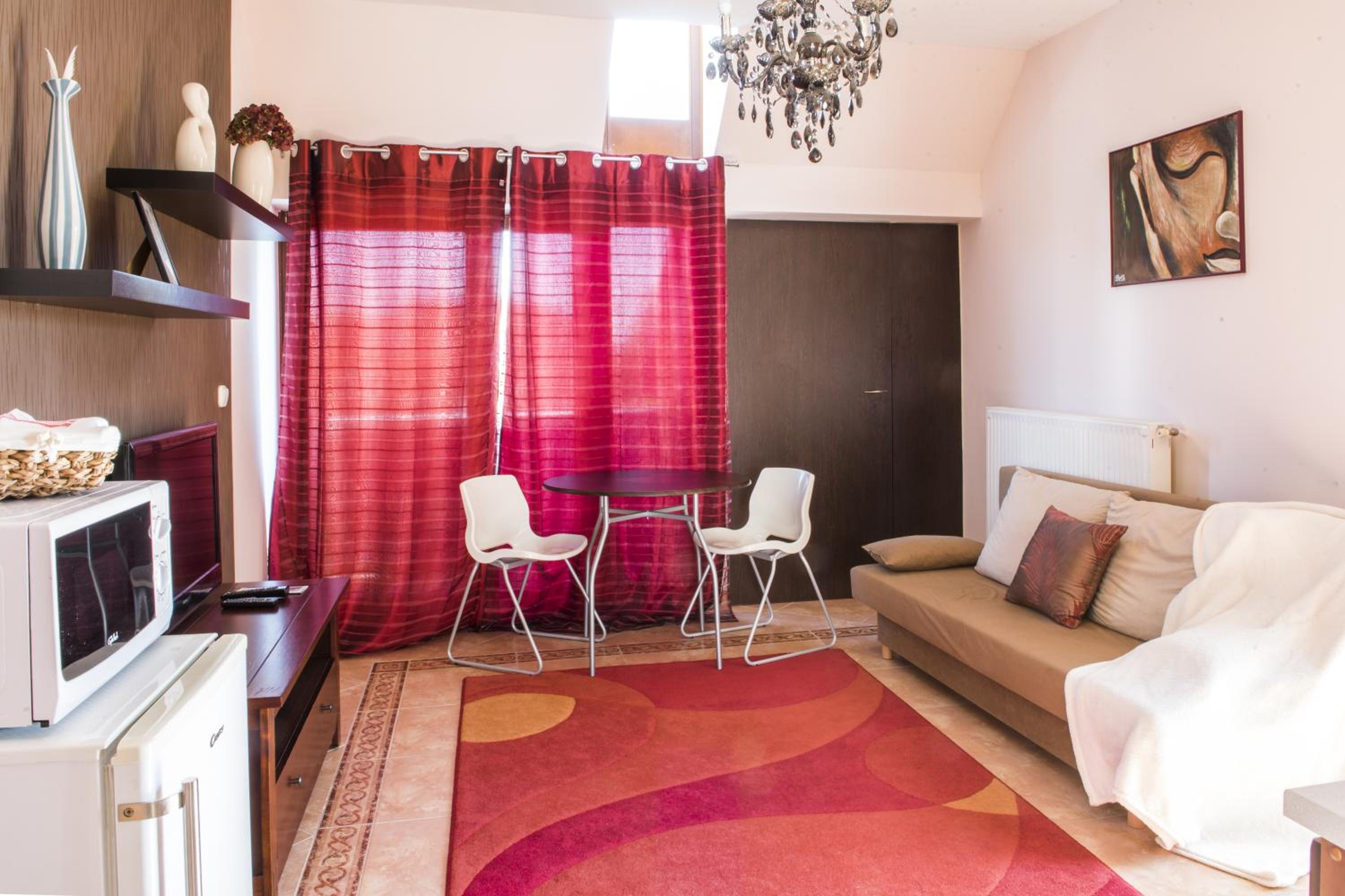 One-Bedroom Apartment (2 Adults) - Photo 20
