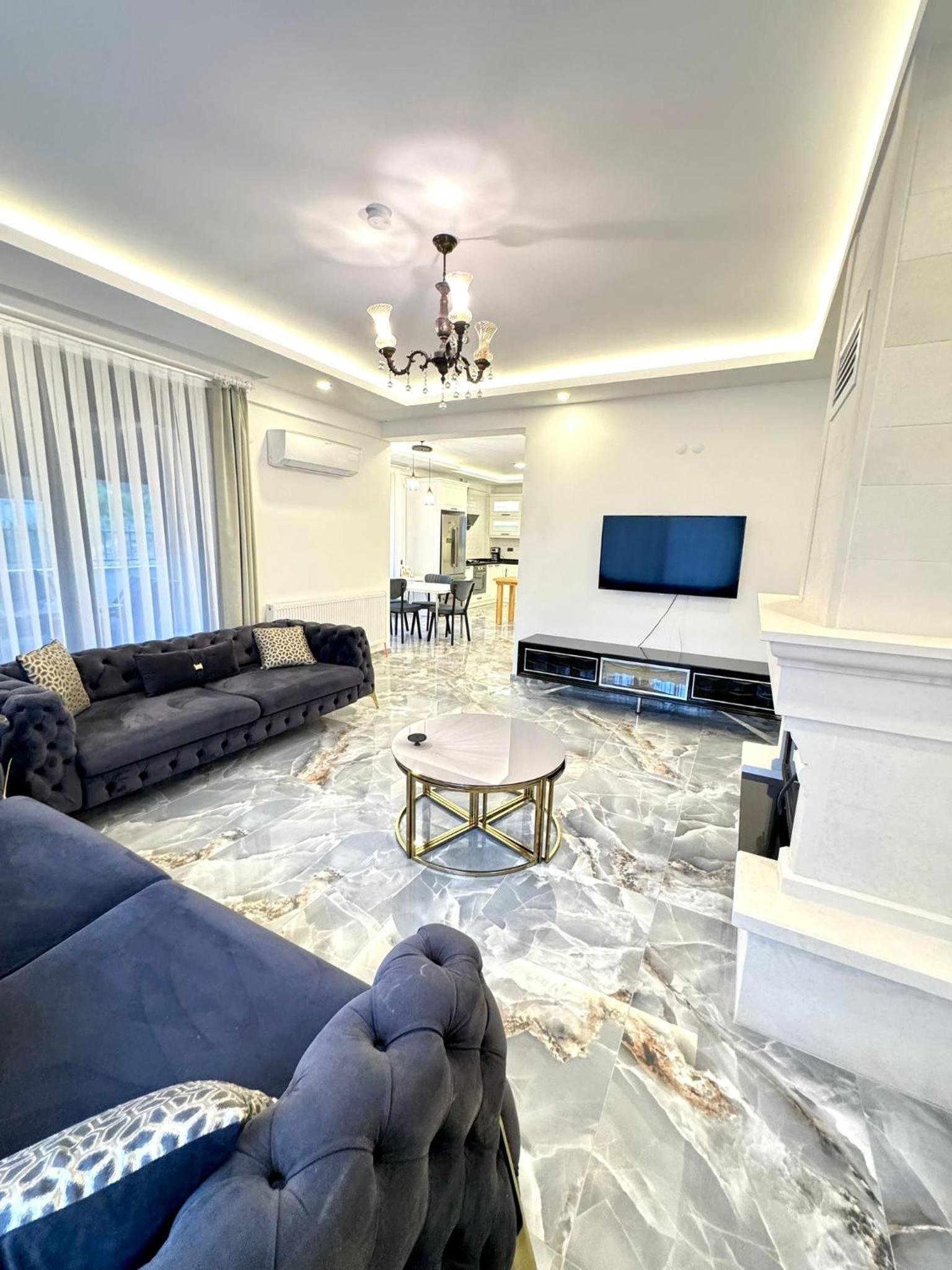 Deluxe Villa