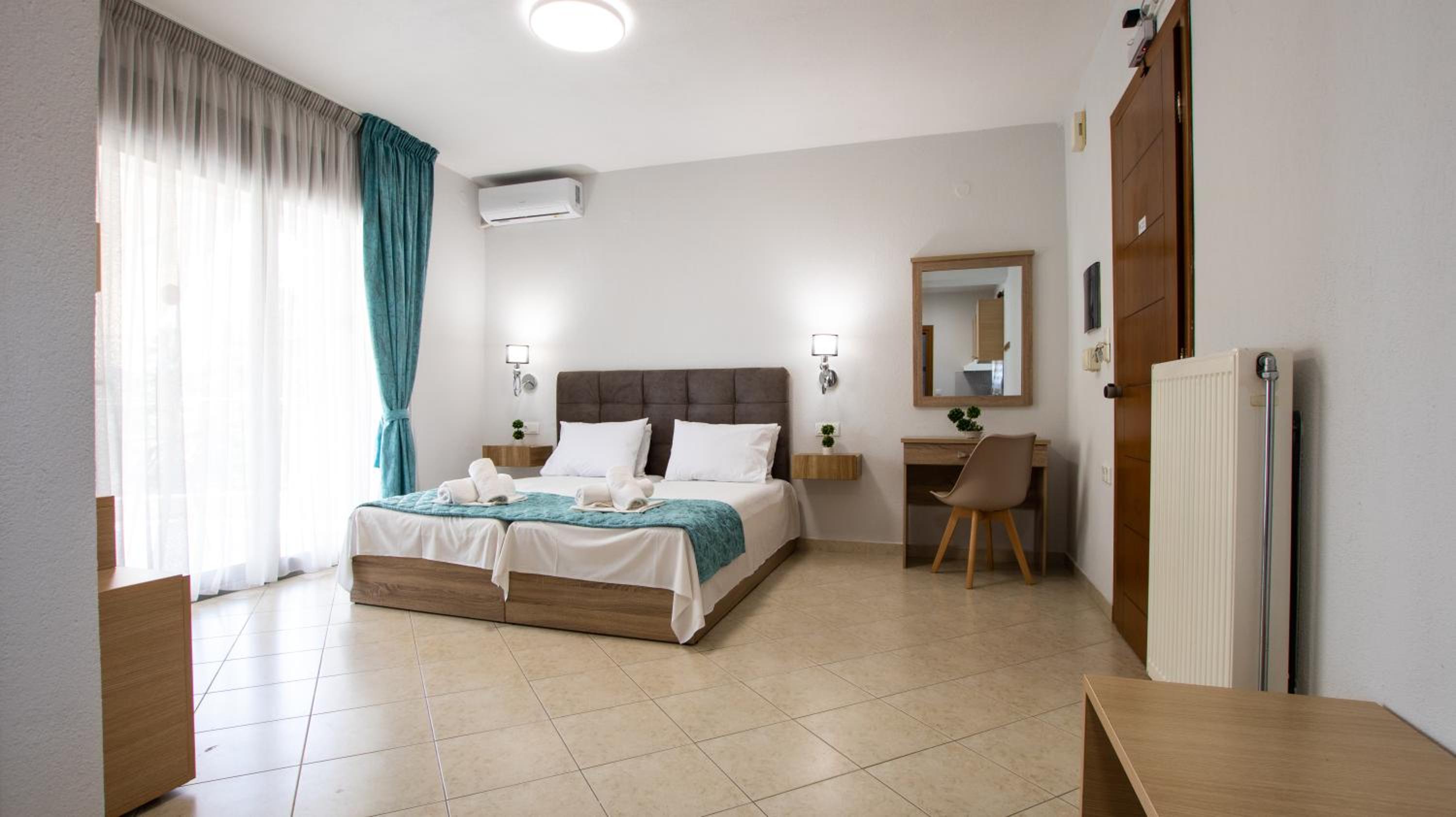 Two-Bedroom Apartment with Balcony and Sea View