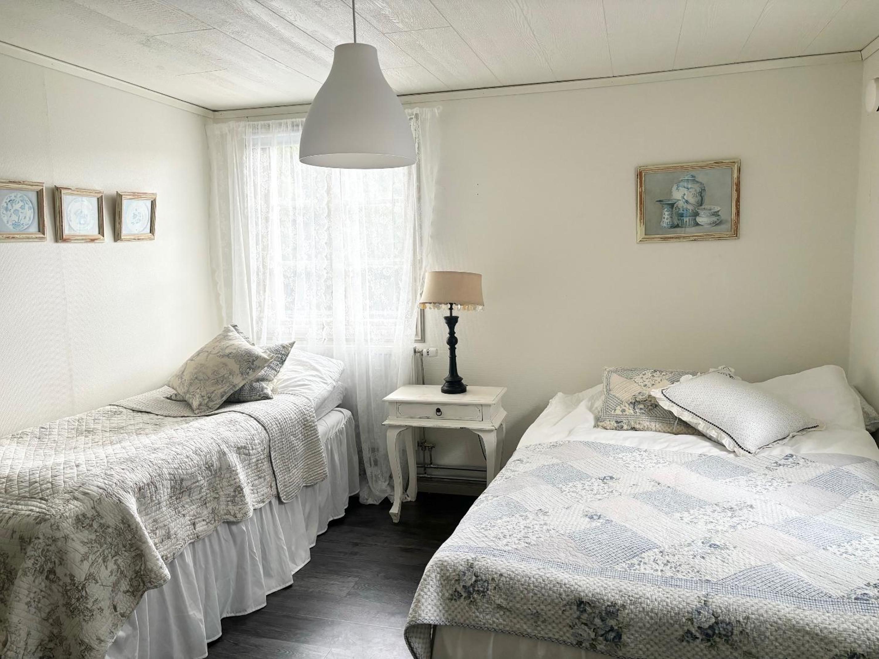 Three-Bedroom Apartment - Photo 6