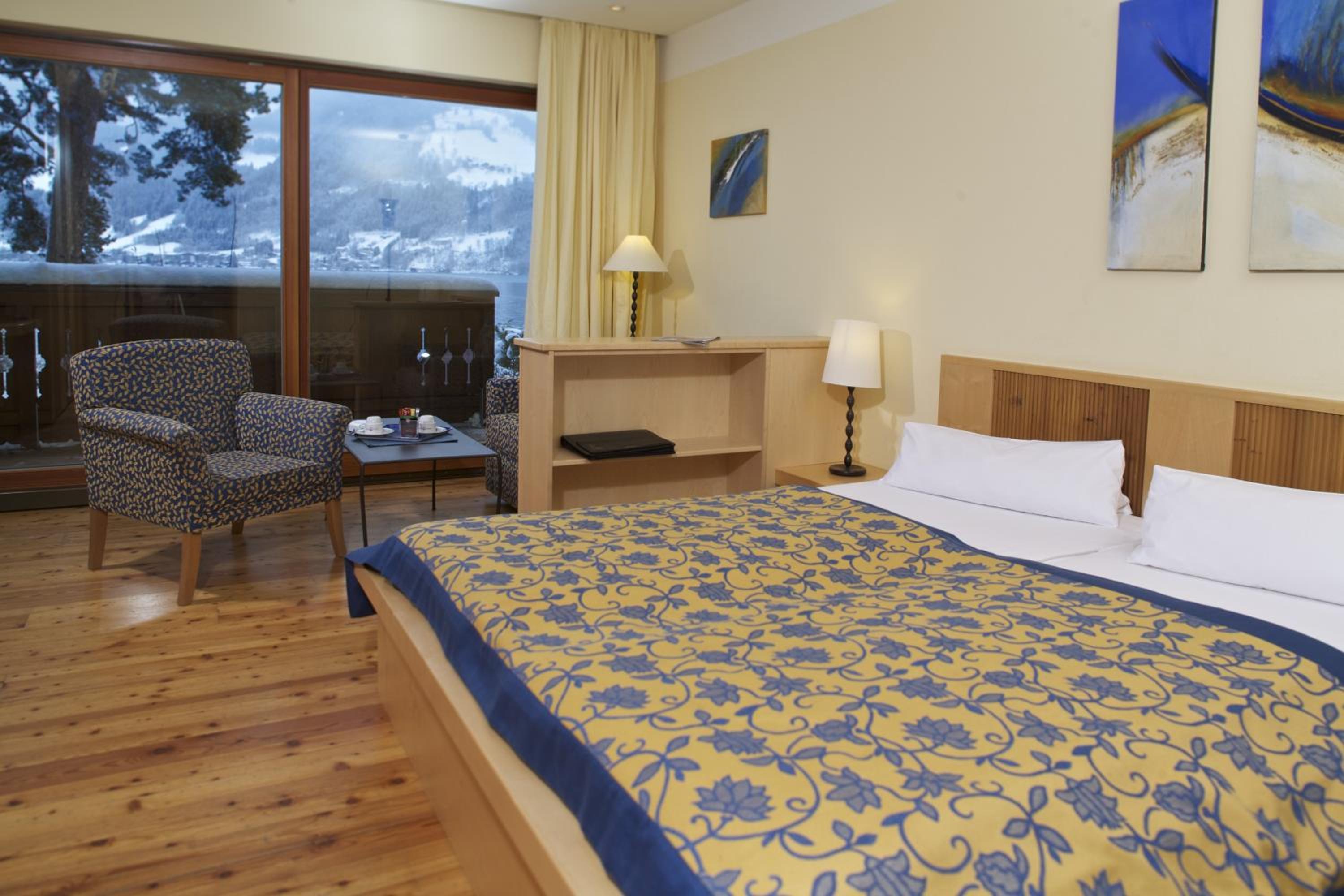 Superior Double Room with Lake View - Photo 1