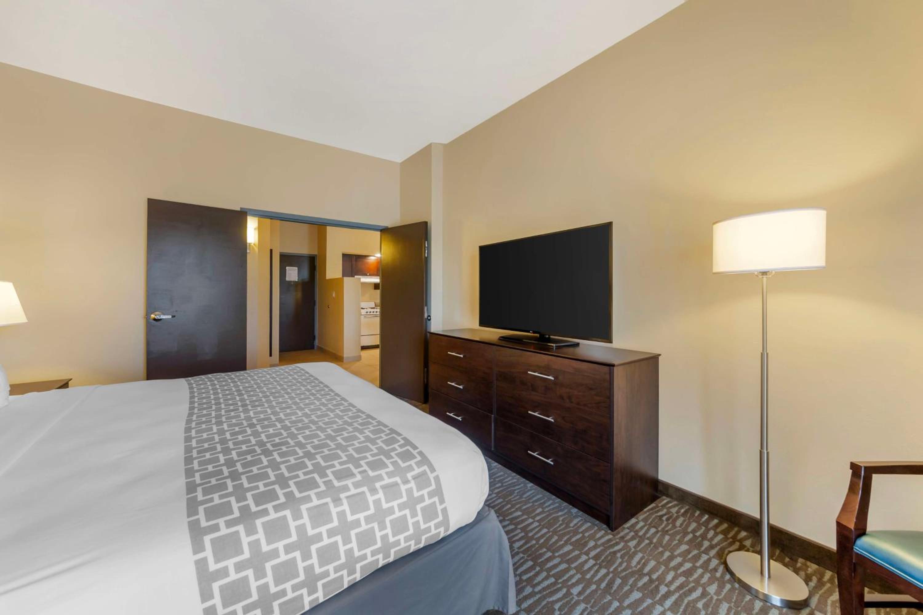 King Suite - Photo 7