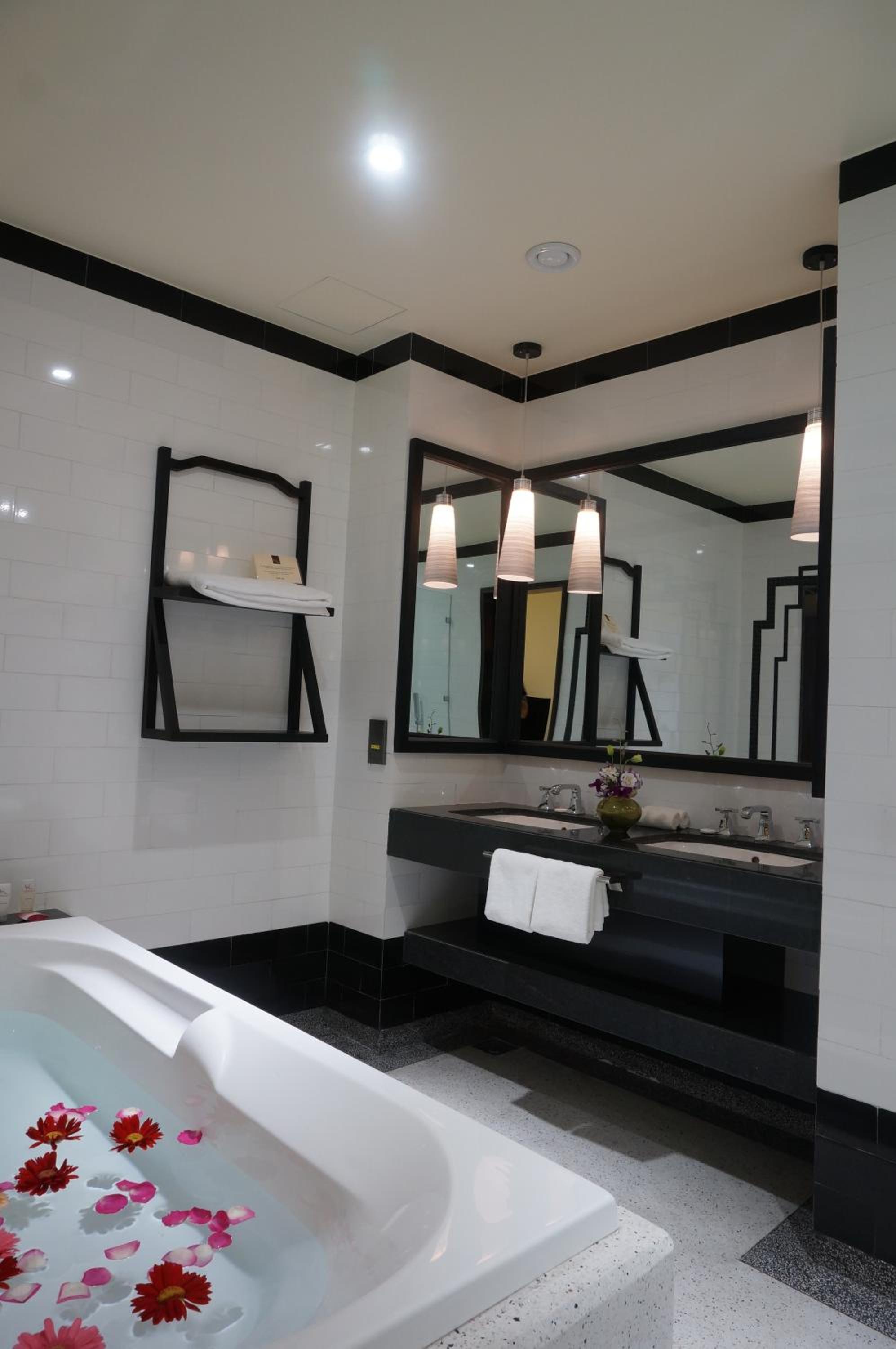 Deluxe Double Room - Photo 2