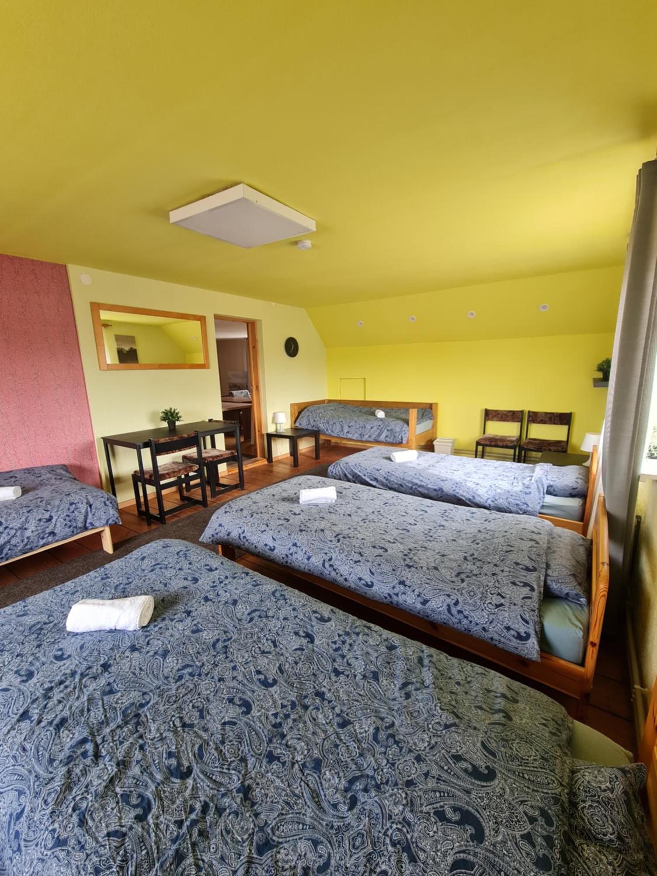 Quadruple Room with Shared Bathroom photo 1