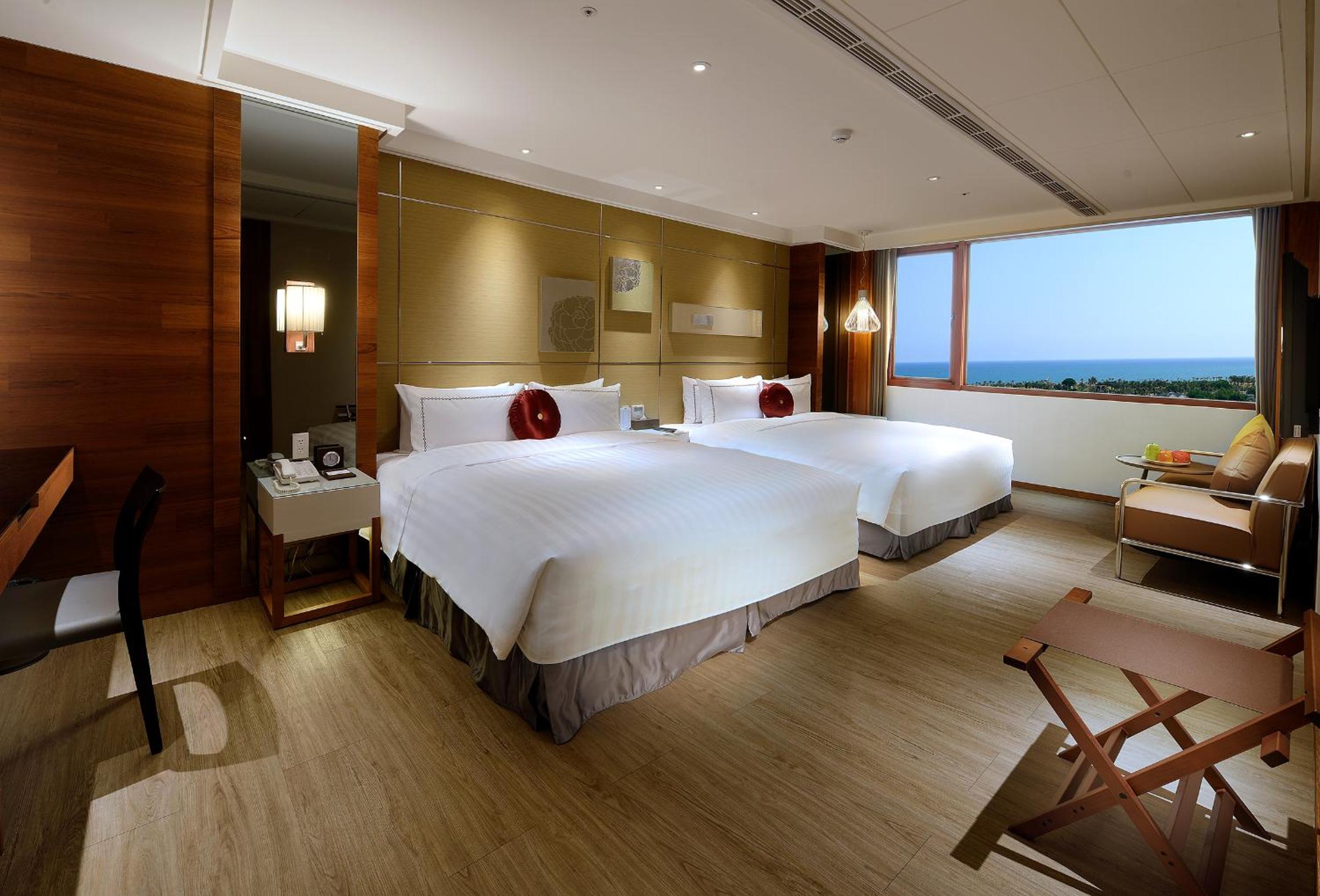 Deluxe Quadruple Room photo 3