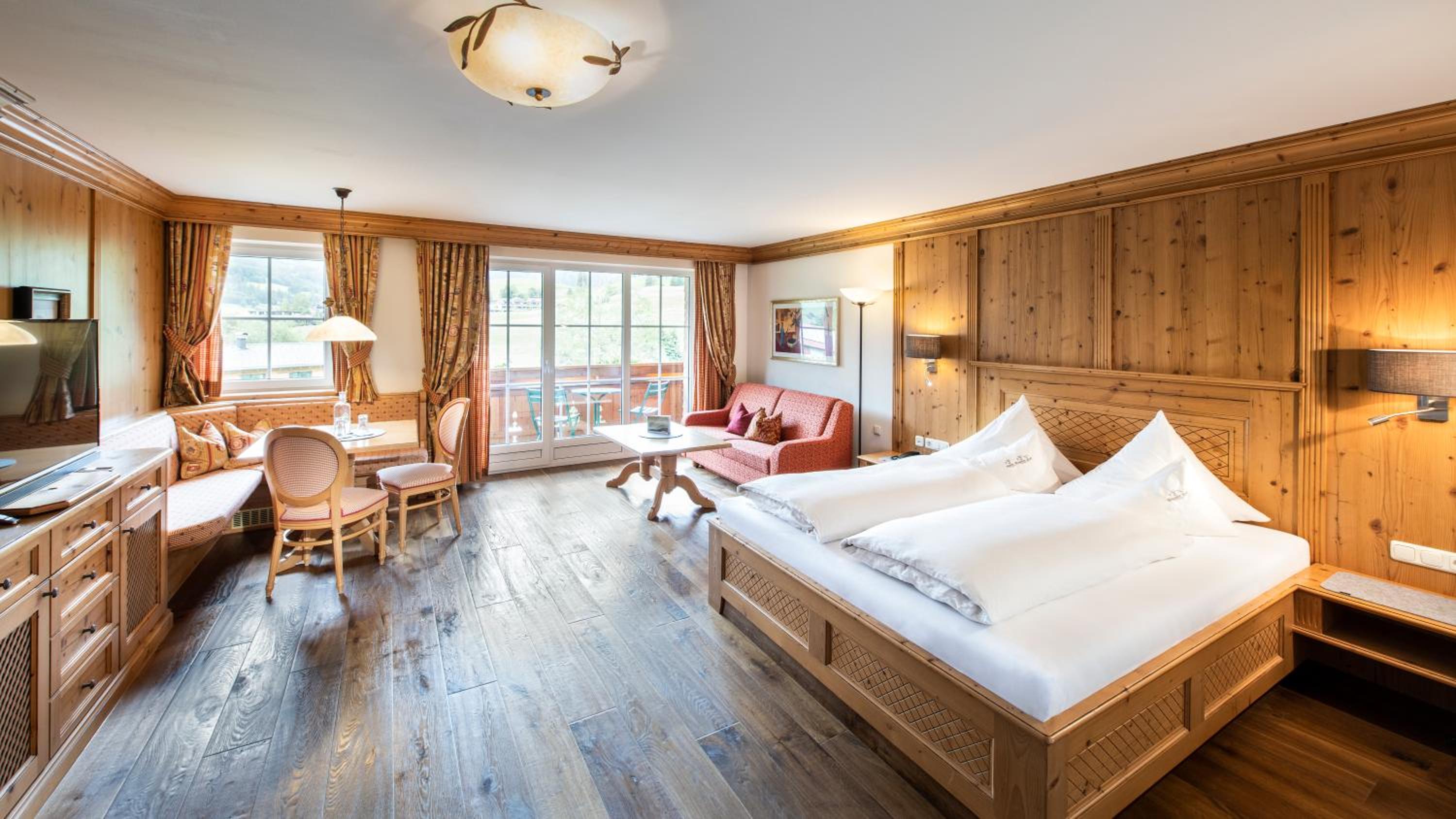 Comfort Double Room with Balcony - Photo 4