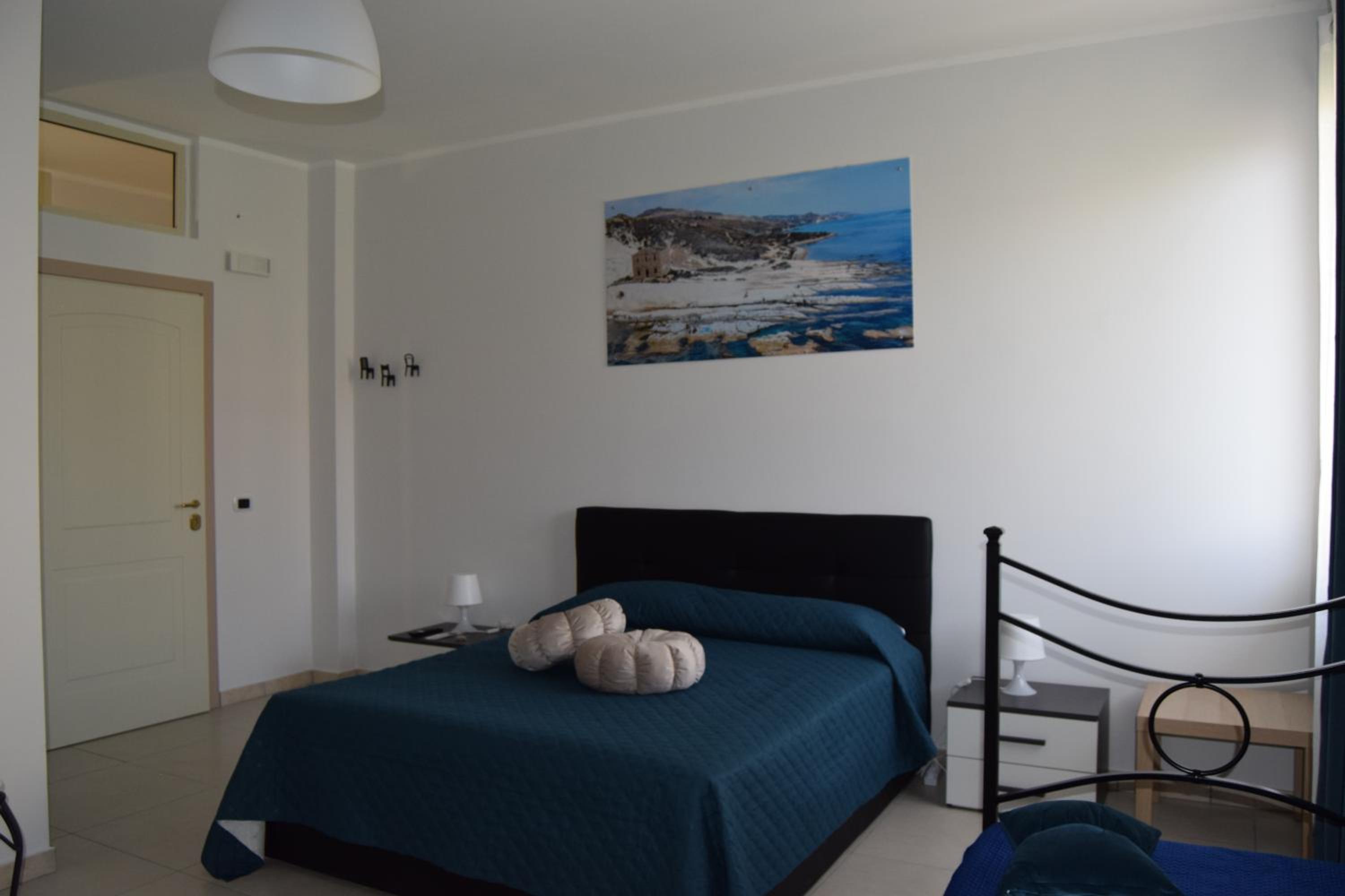 Double Room with Private External Bathroom photo 1