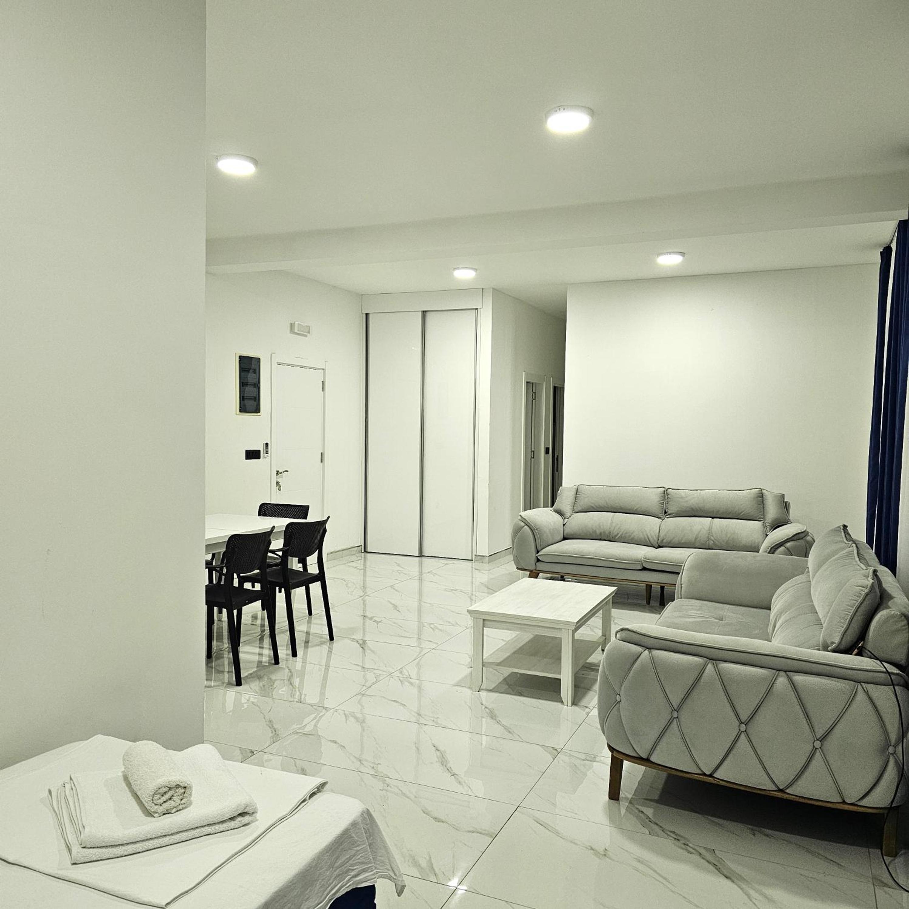 Superior One-Bedroom Apartment photo 1