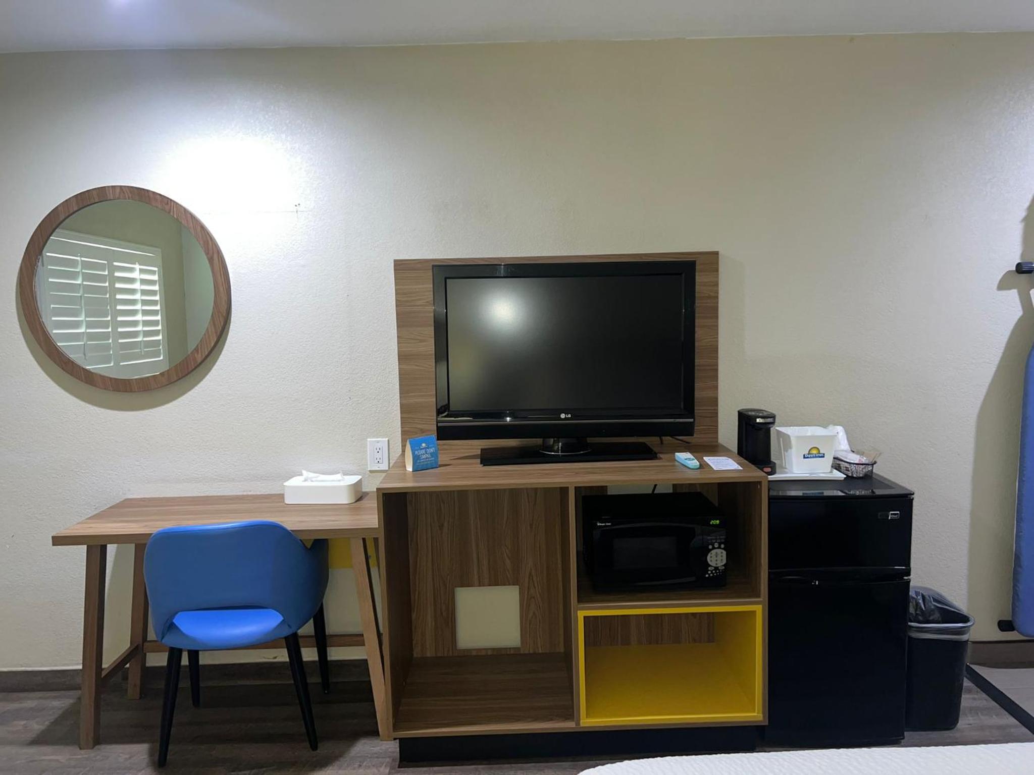 Double Room with Two Double Beds - Non-Smoking photo 1