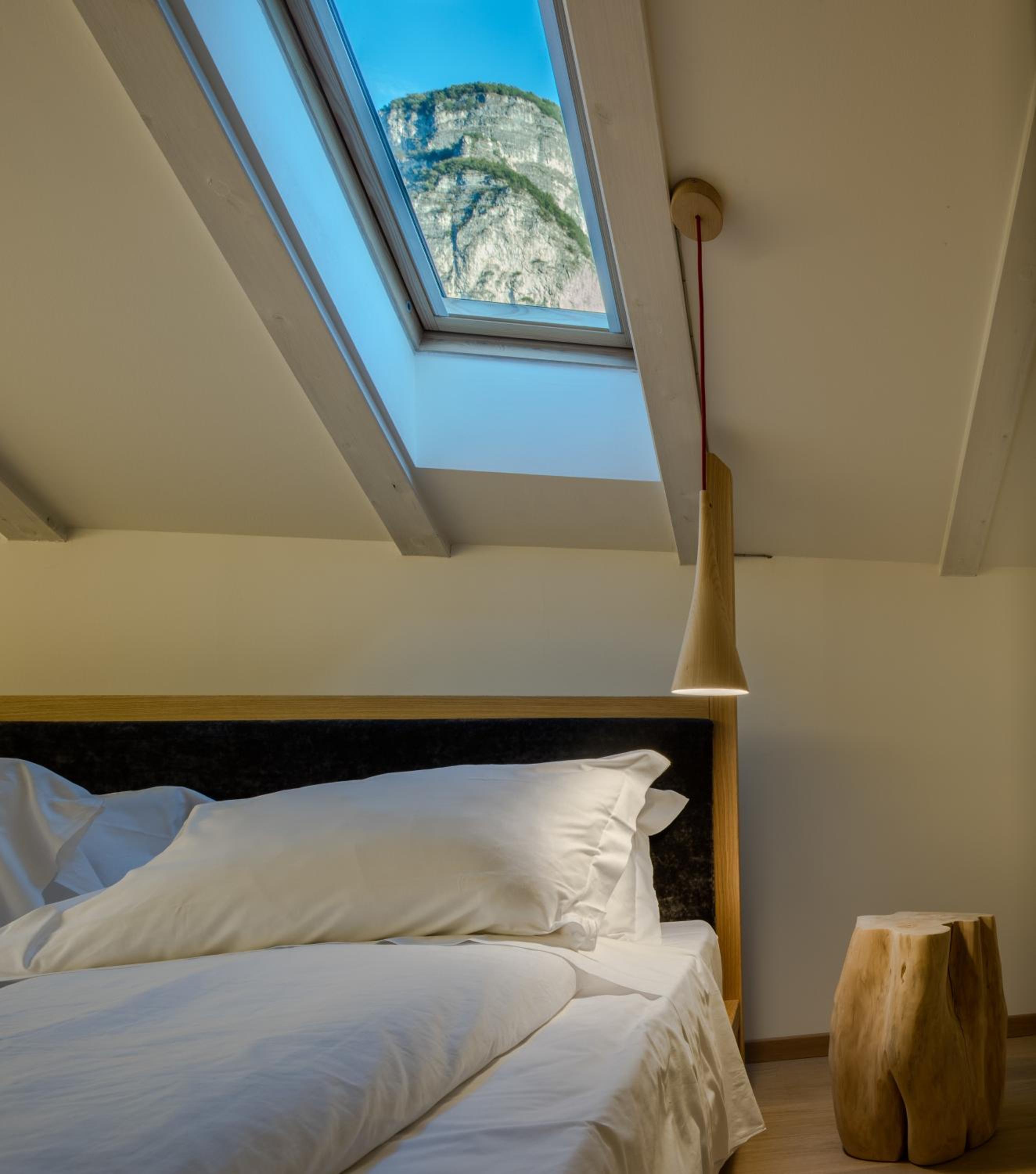 Deluxe Double Room with Terrace - Photo 16