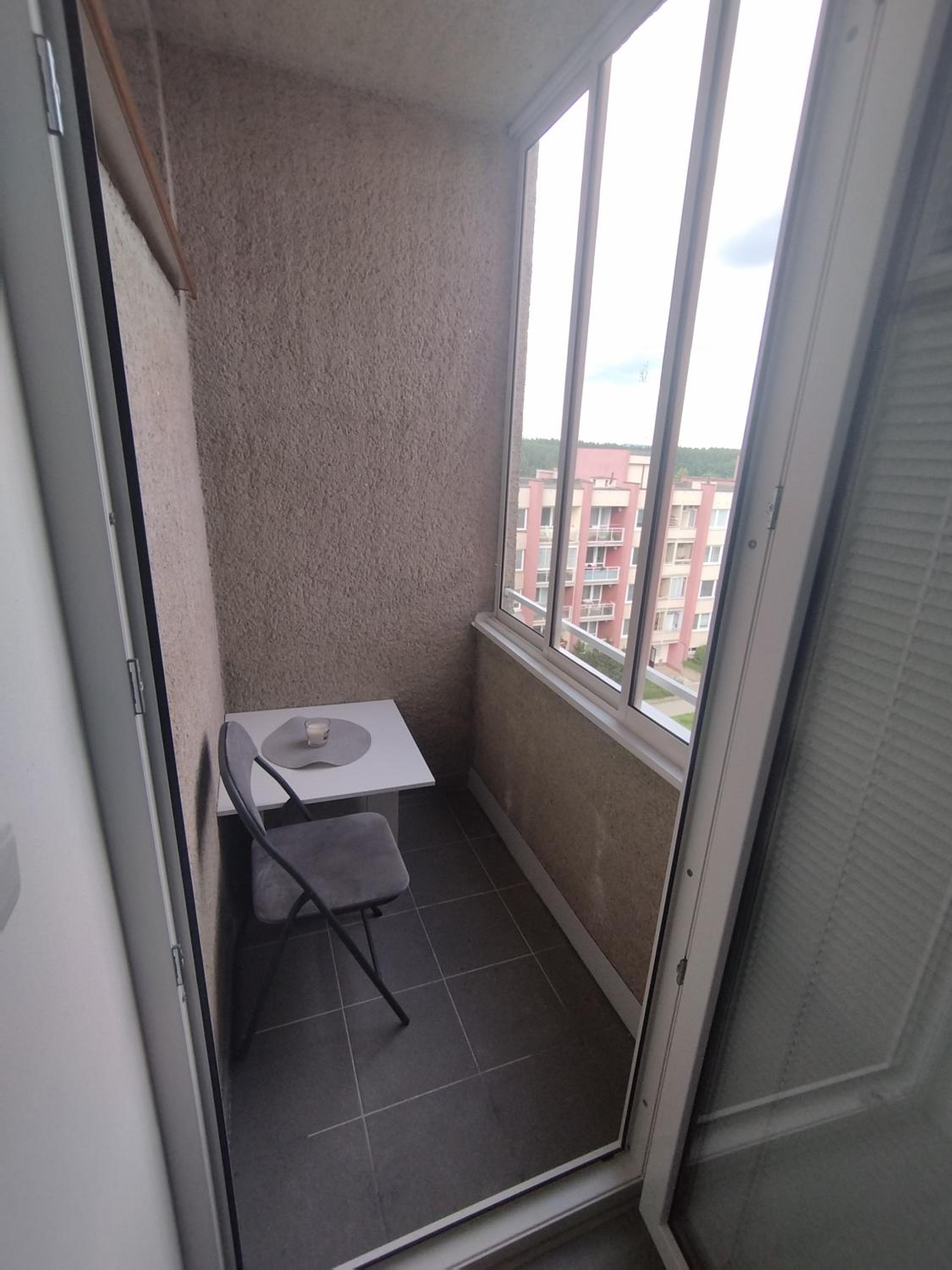 One-Bedroom Apartment photo 2