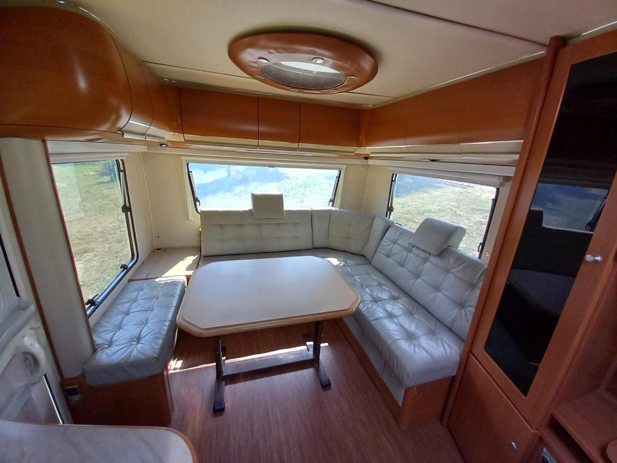 Mobile Home photo 3
