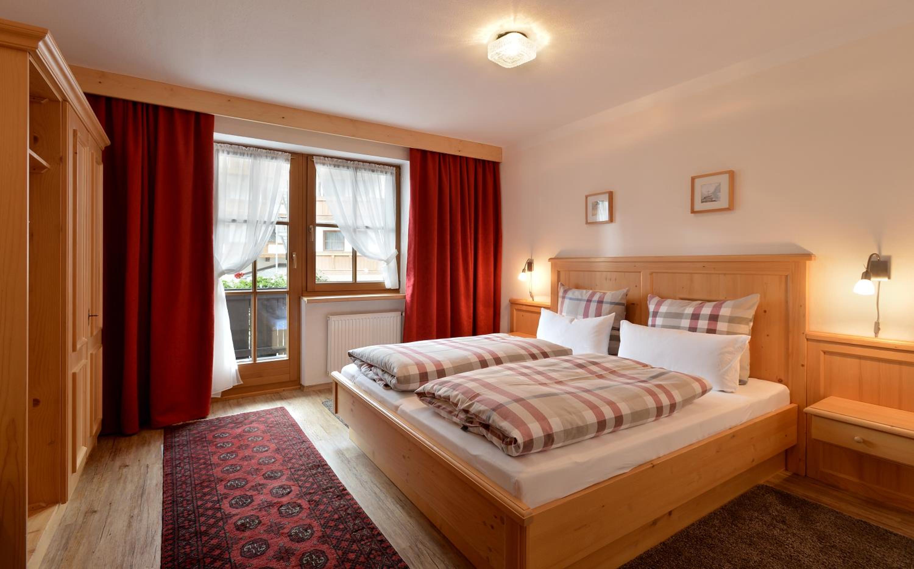 Two-Bedroom Apartment (4 adults) with Balcony photo 1